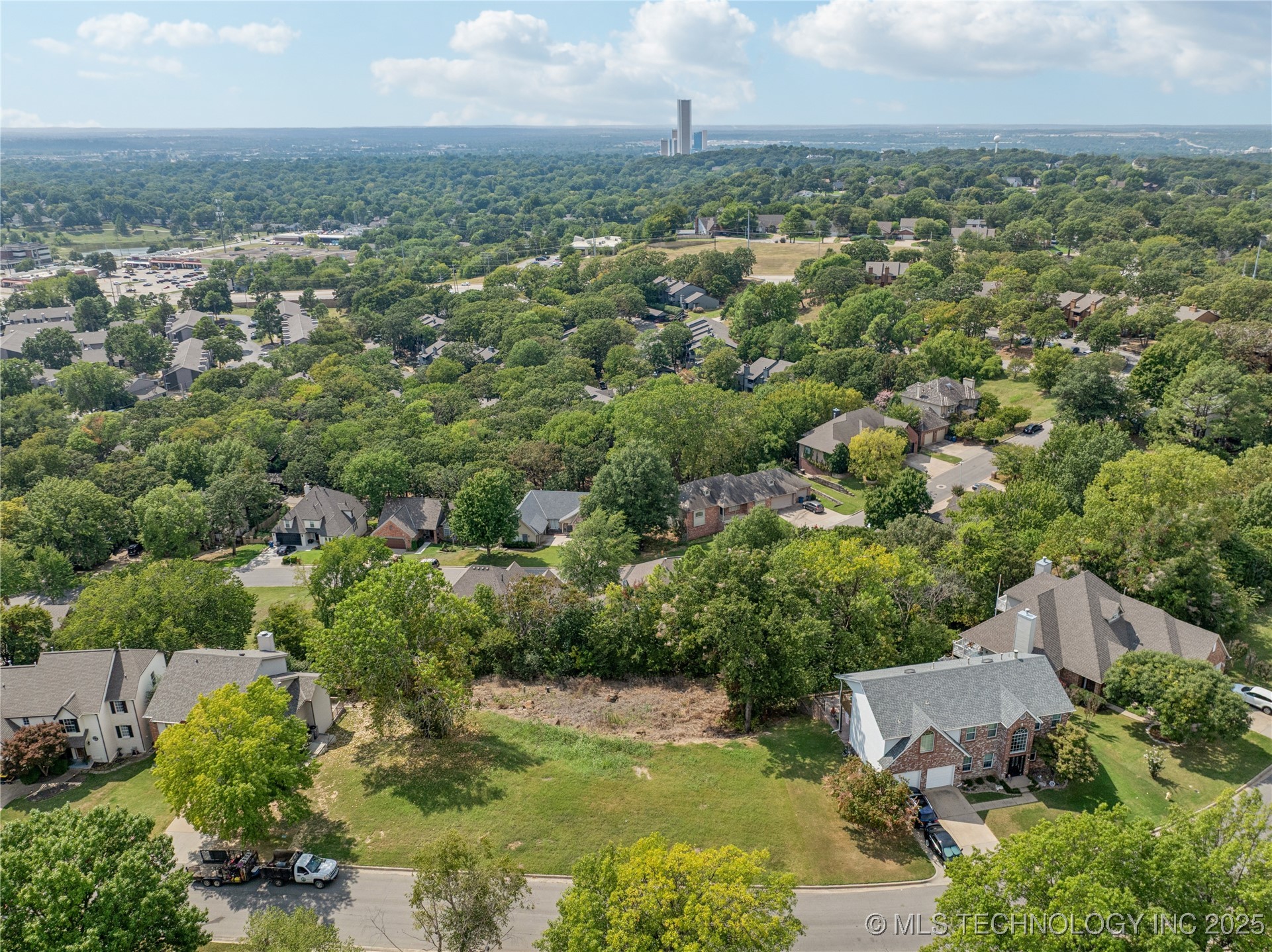 7738 S Canton Avenue Property Photo 10