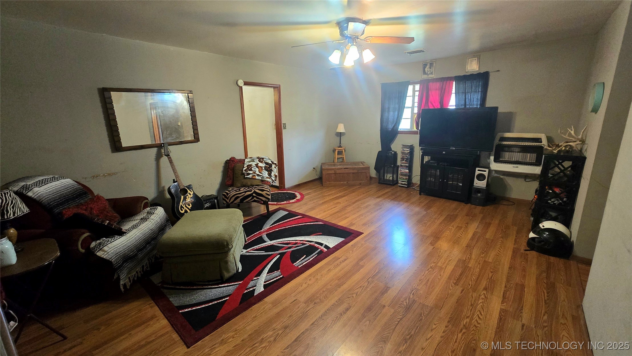 701 Johnson Property Photo 9