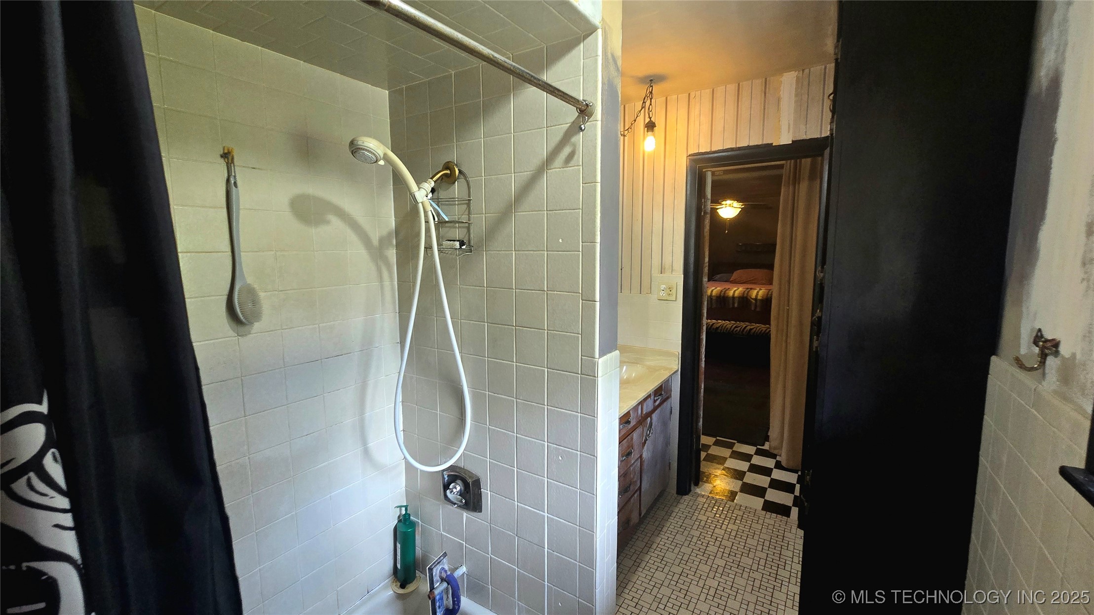 701 Johnson Property Photo 25