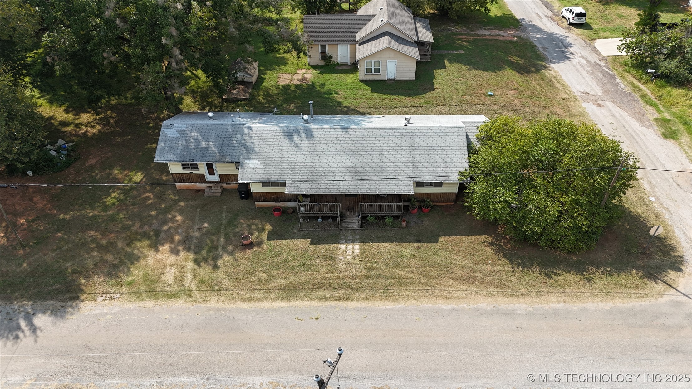 701 Johnson Property Photo 27