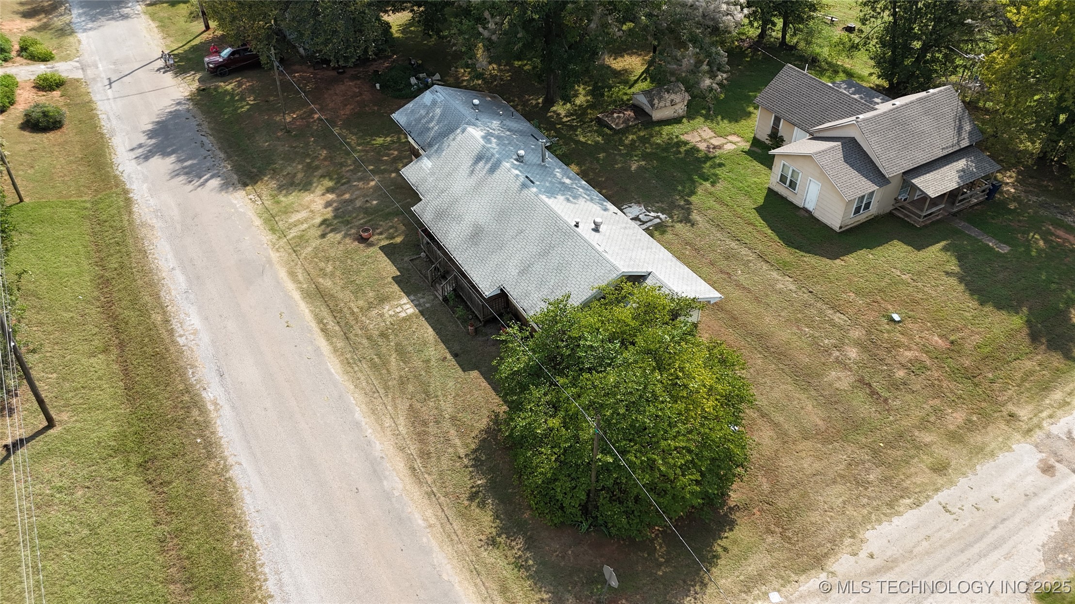 701 Johnson Property Photo 28