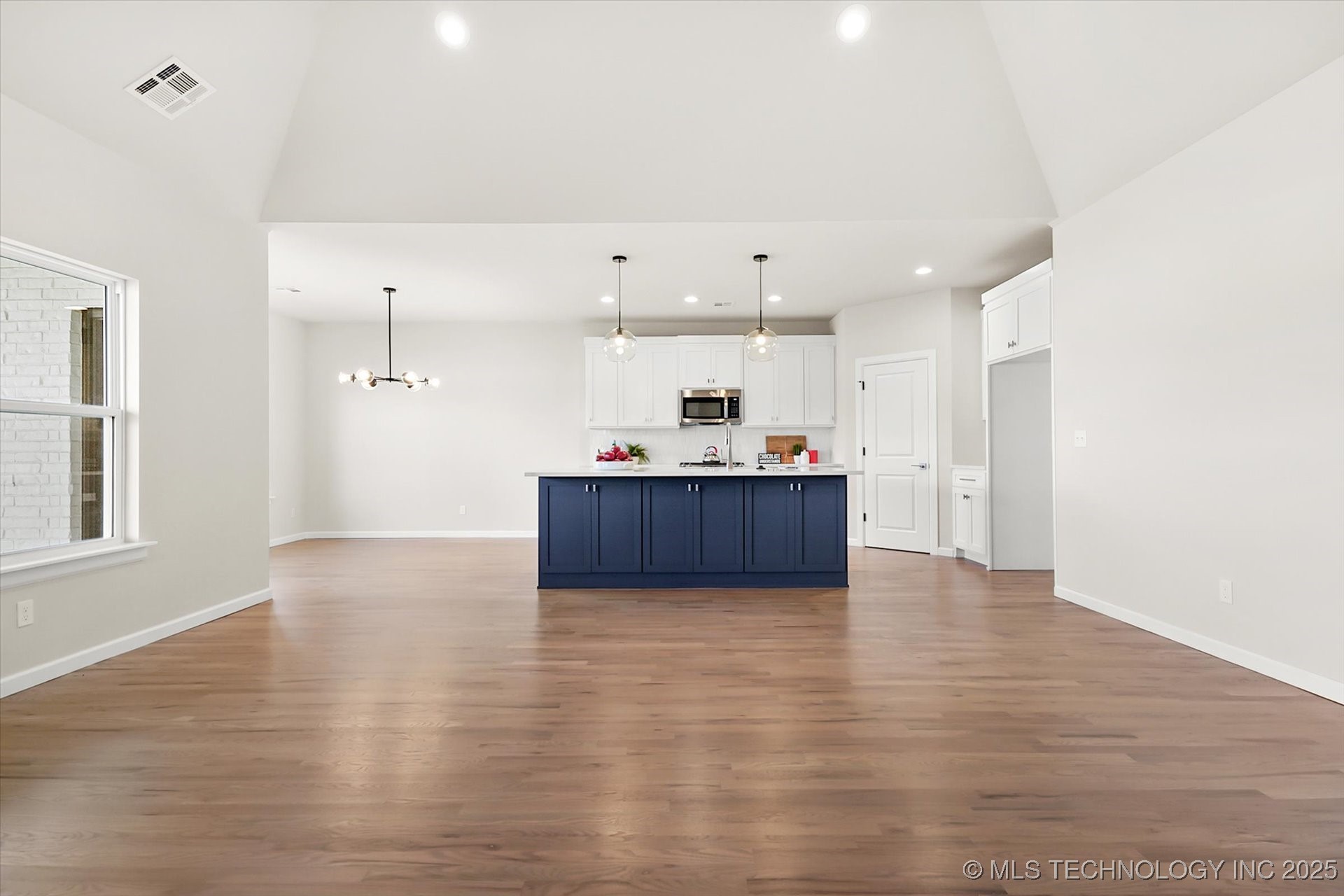 27745 E 109th Place S Property Photo 5