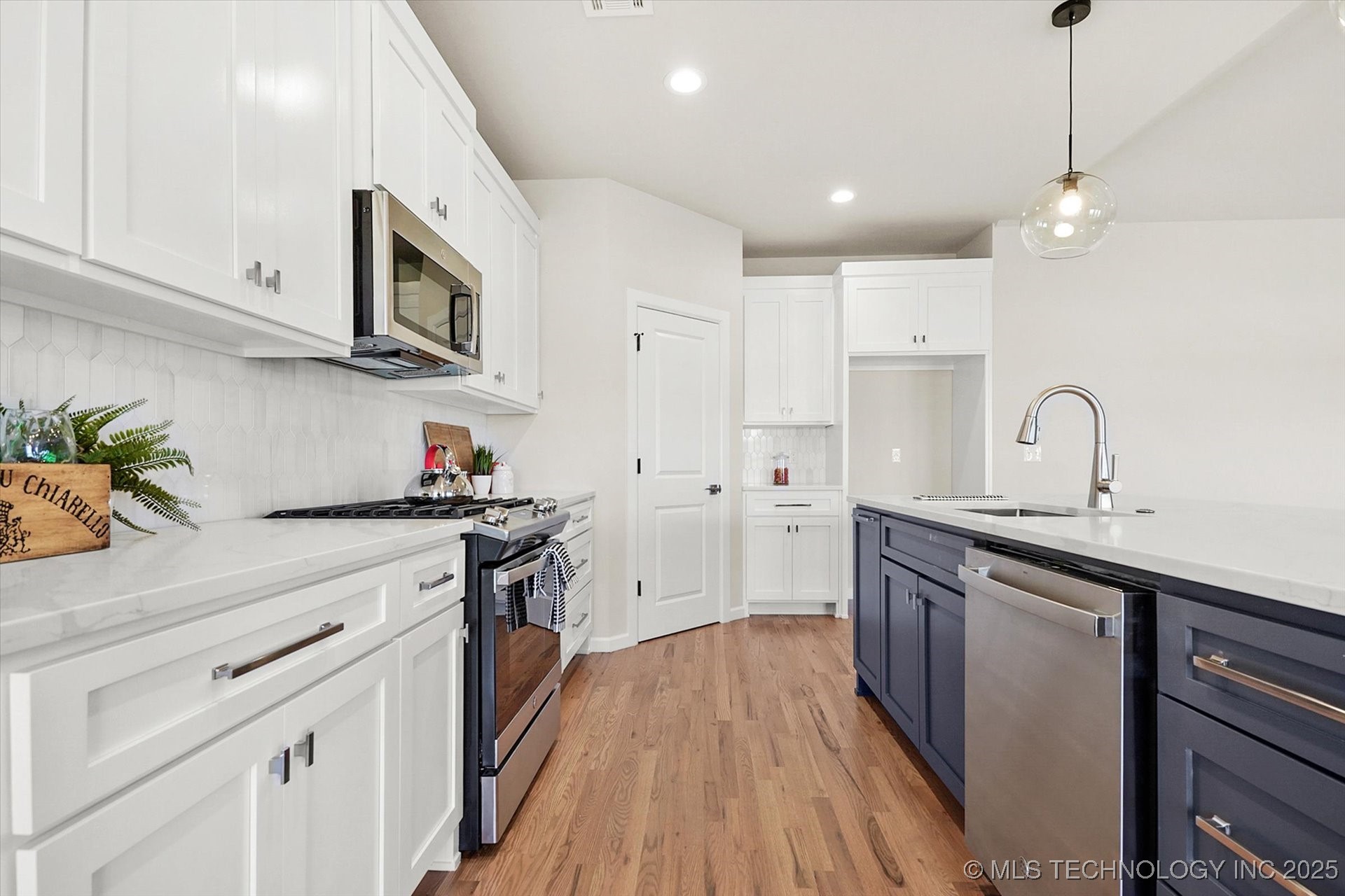 27745 E 109th Place S Property Photo 10