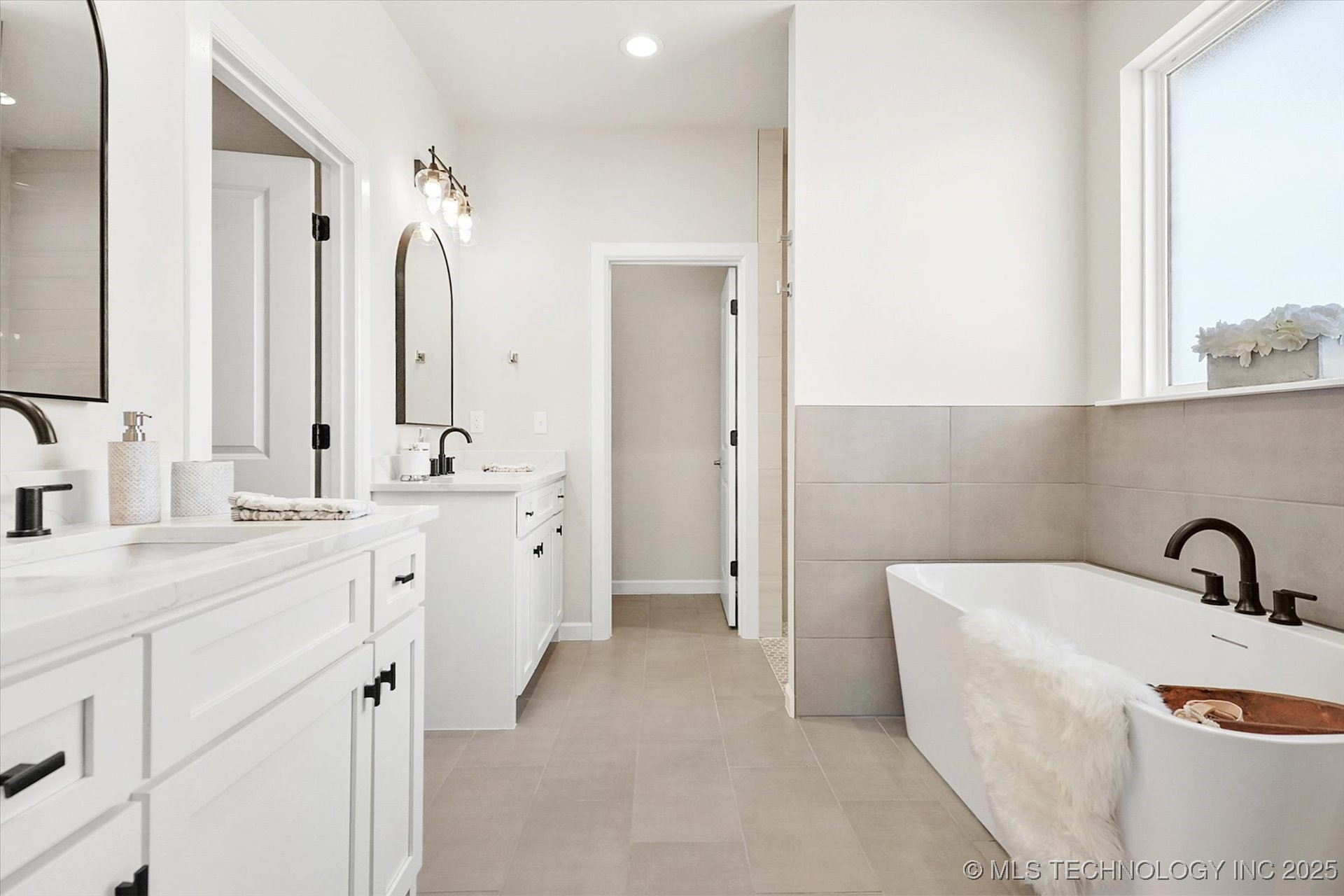 27745 E 109th Place S Property Photo 15