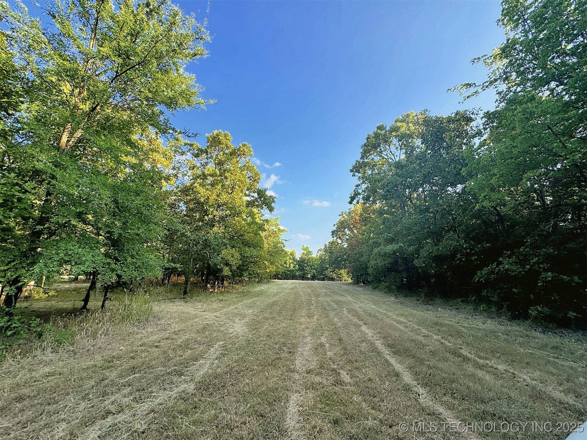 22695 N 6 Mile Road Property Photo 21