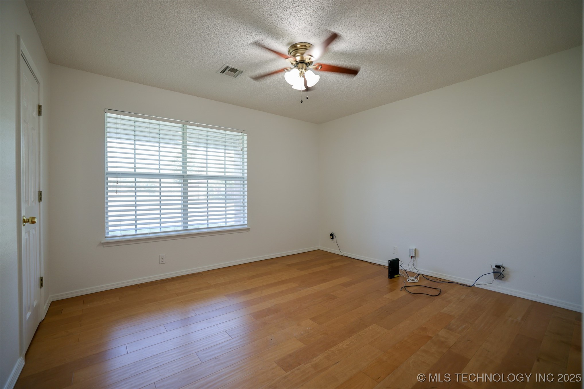 1601 N Detroit Avenue Property Photo 28