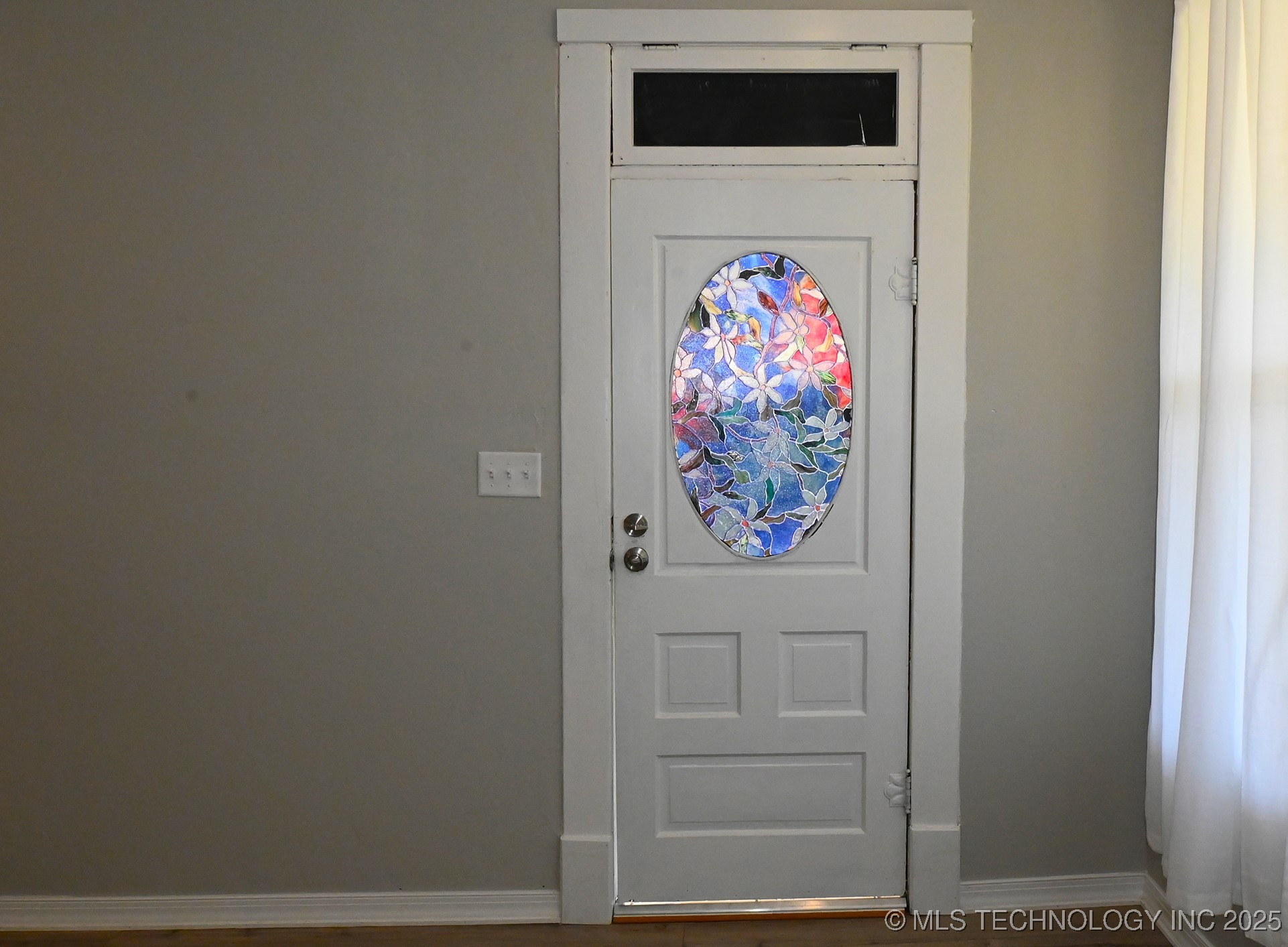 109 W Lee Property Photo 8