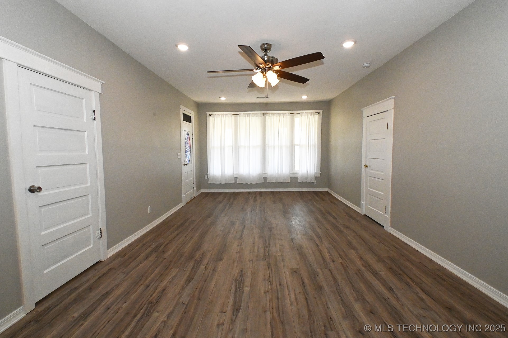 109 W Lee Property Photo 10