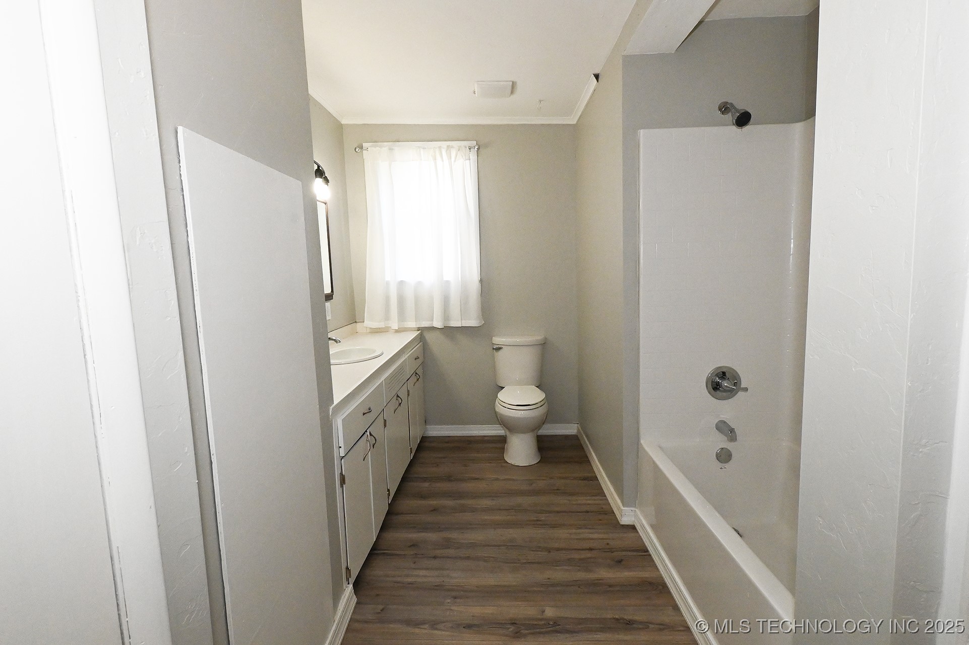 109 W Lee Property Photo 18