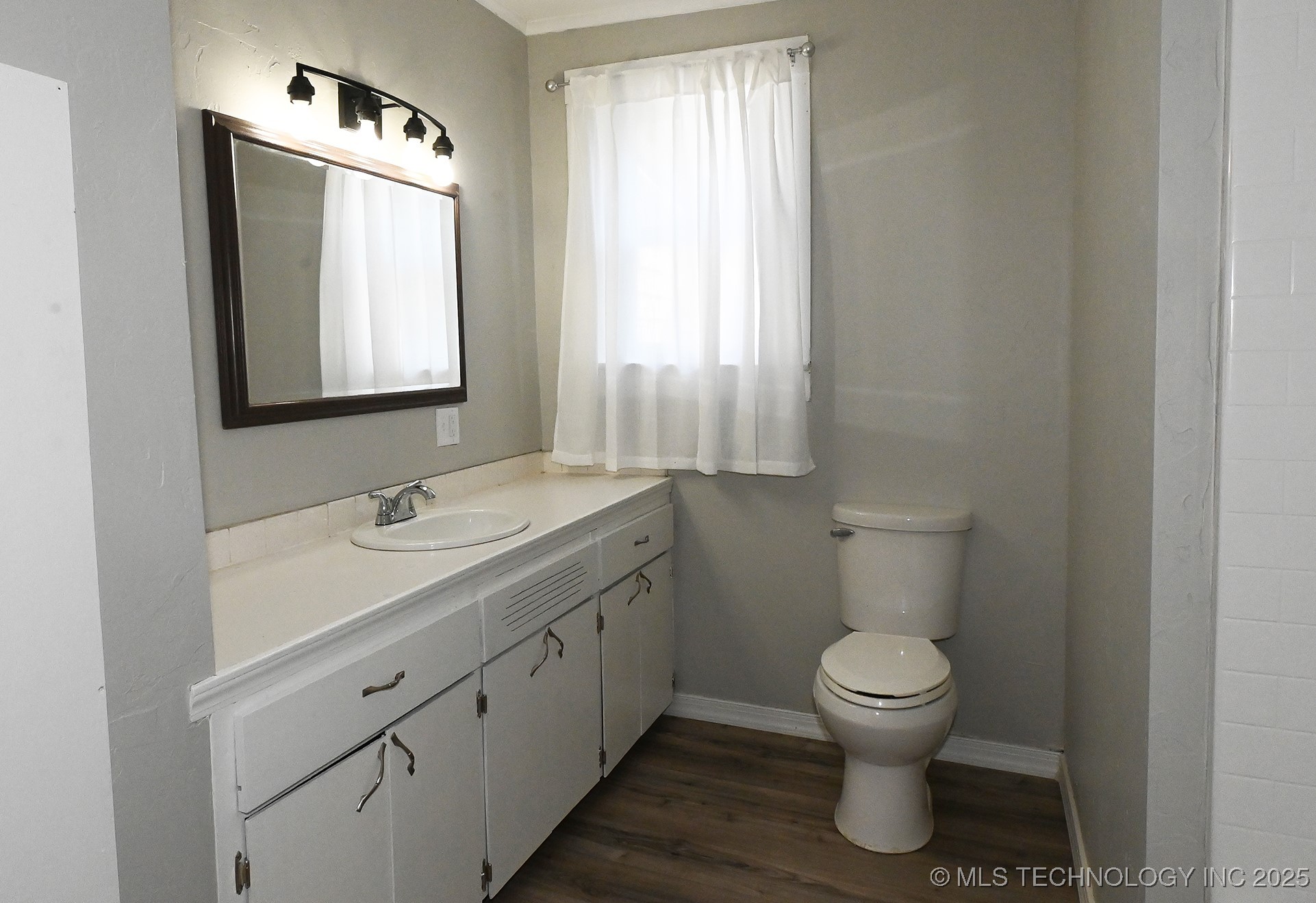 109 W Lee Property Photo 21