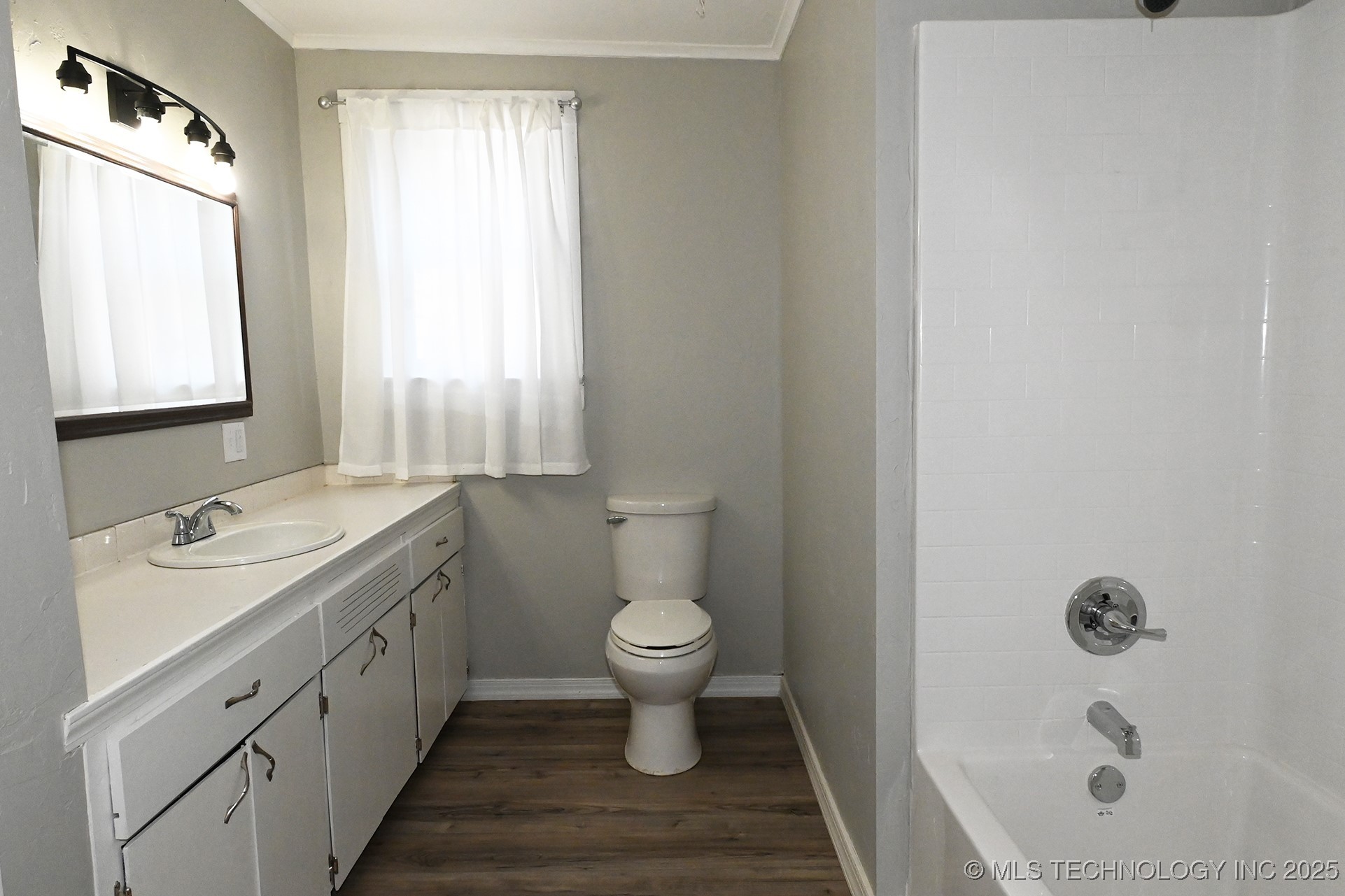 109 W Lee Property Photo 22