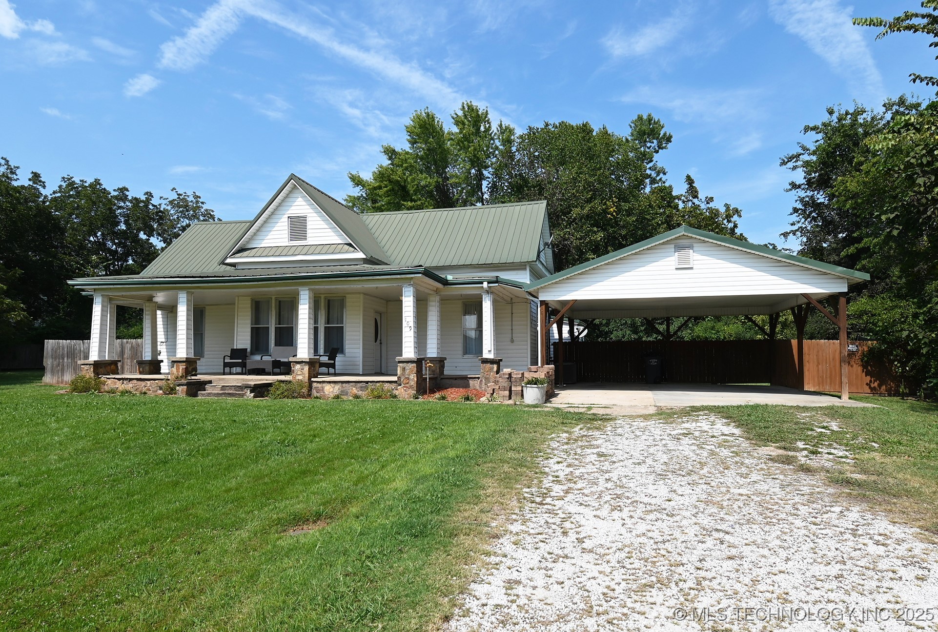 109 W Lee Property Photo 36