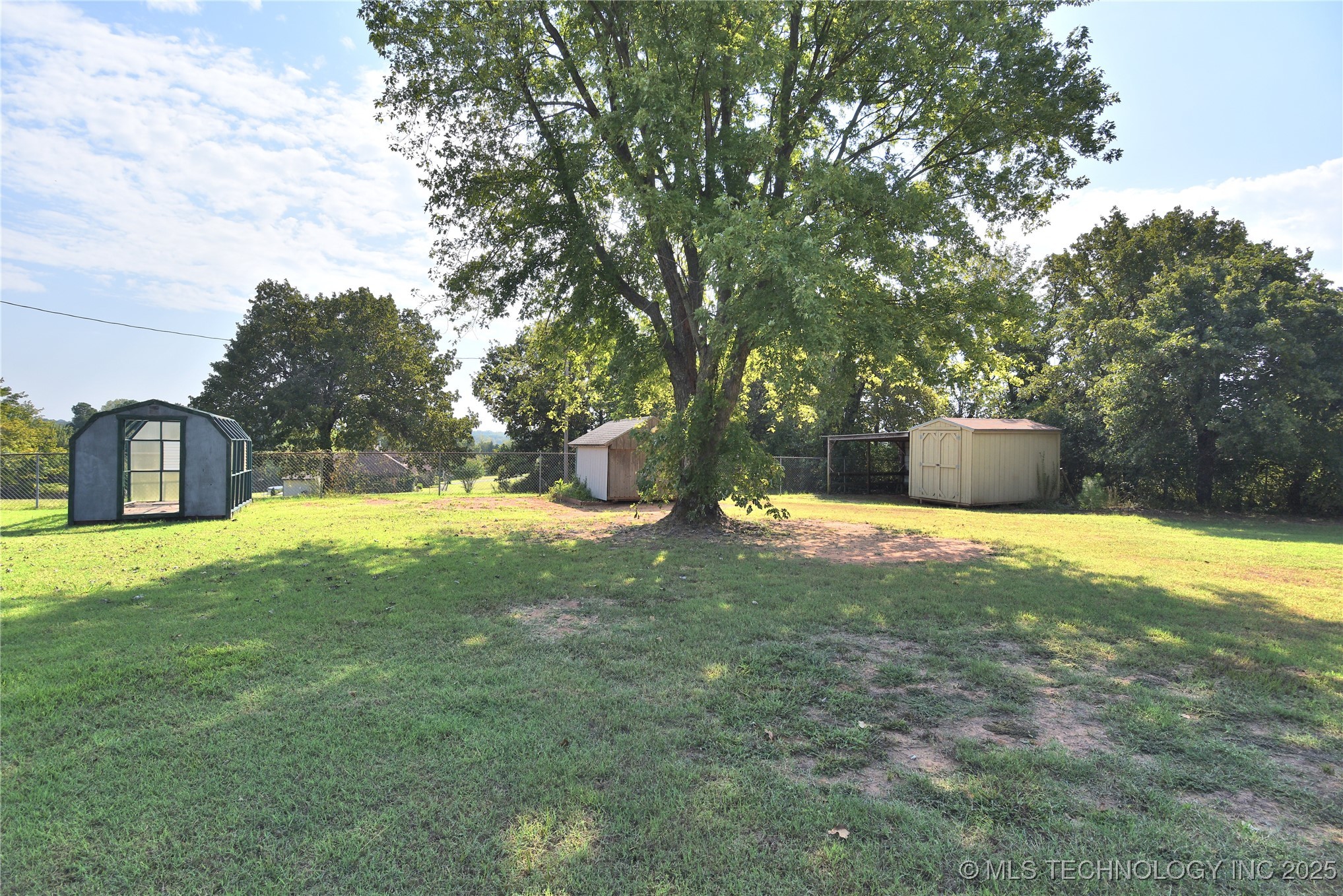 18725 Red Oak Drive Property Photo 38