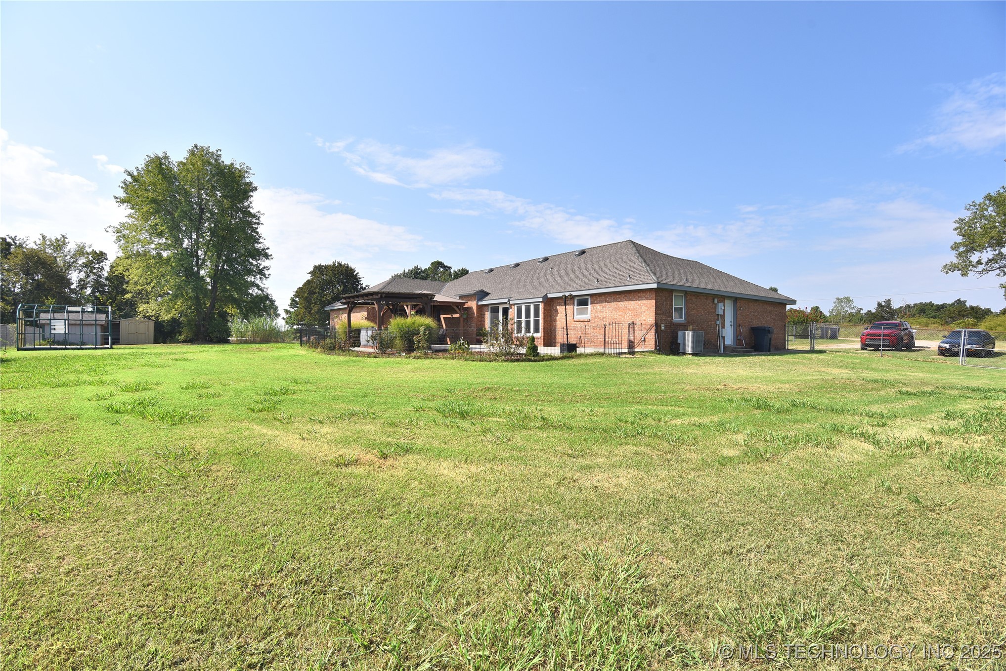 18725 Red Oak Drive Property Photo 41