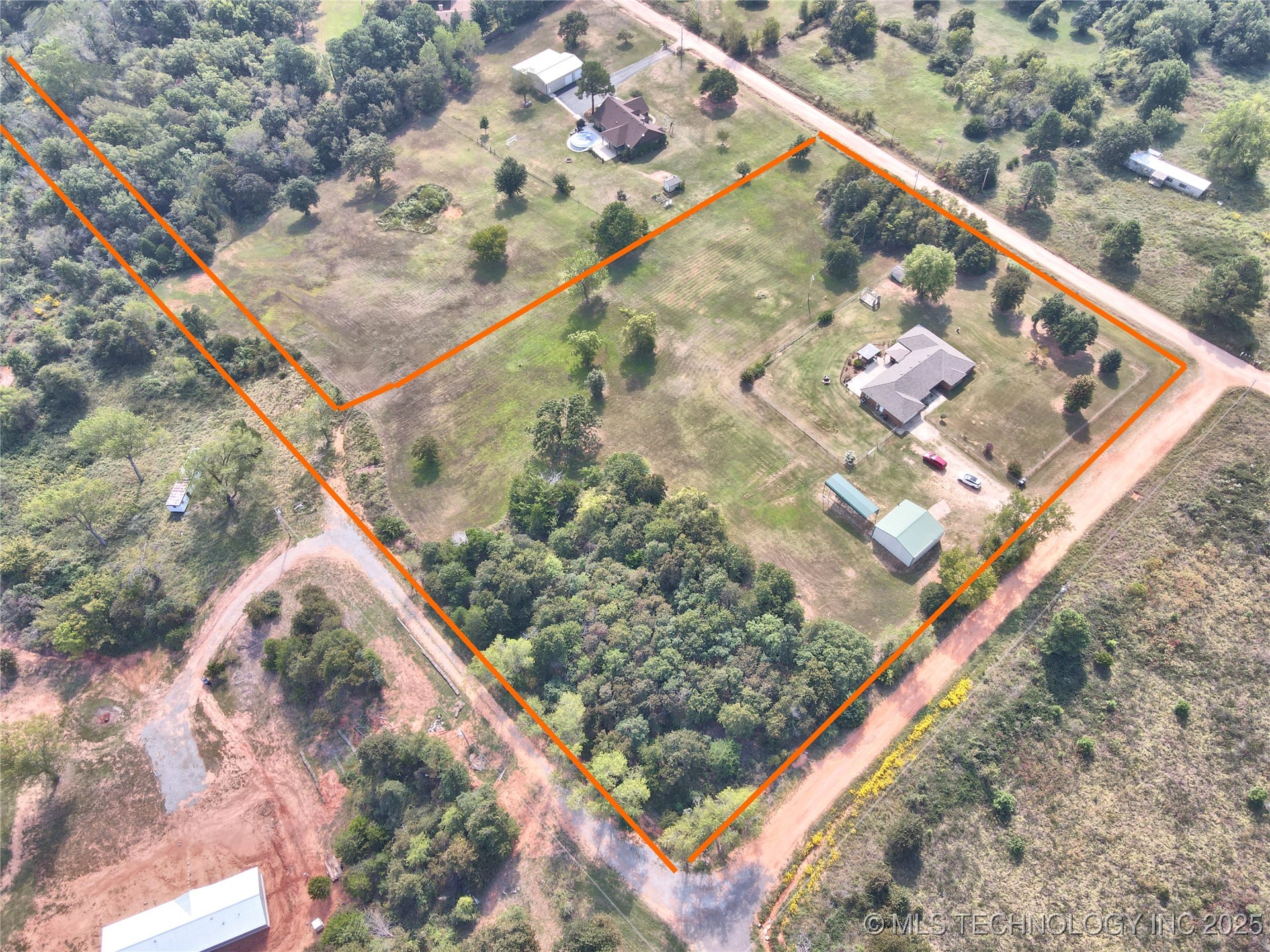 18725 Red Oak Drive Property Photo 53