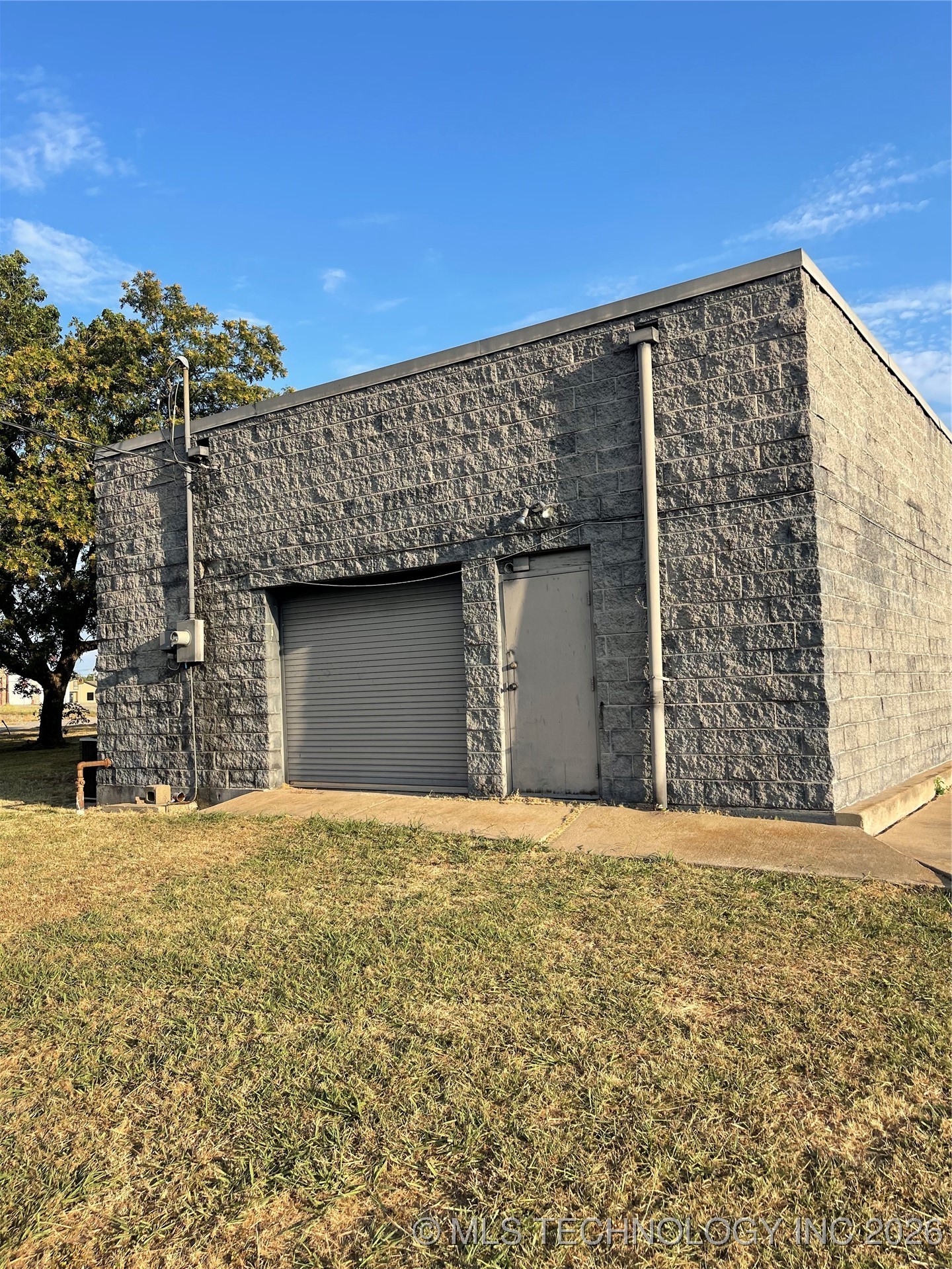 121 Judy Adams Property Photo 2