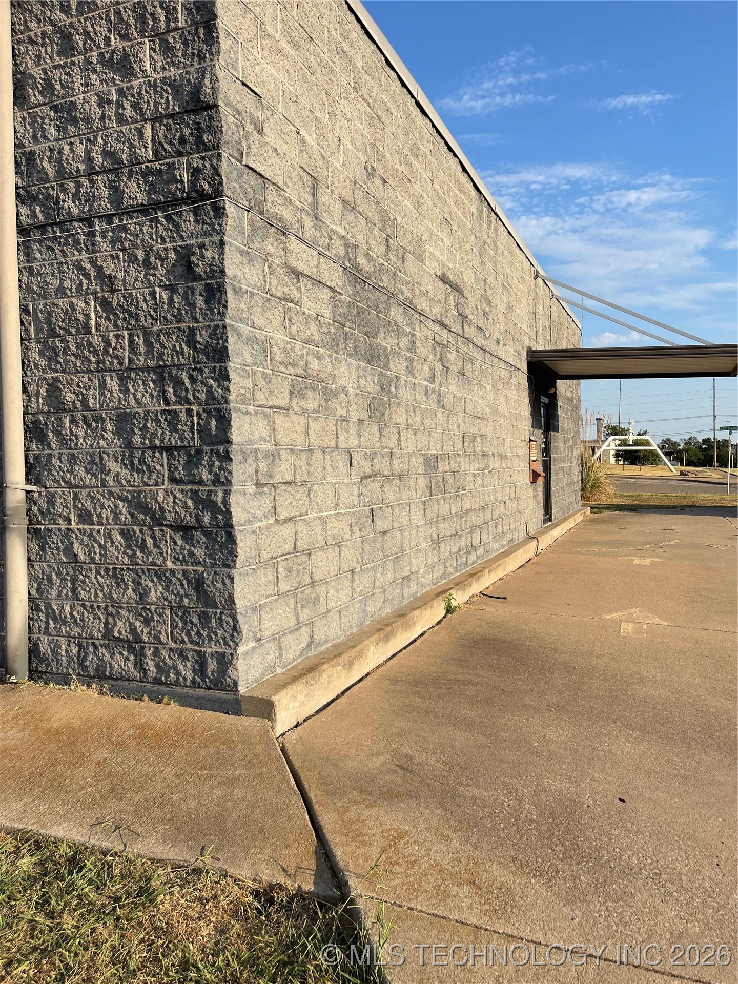 121 Judy Adams Property Photo 5