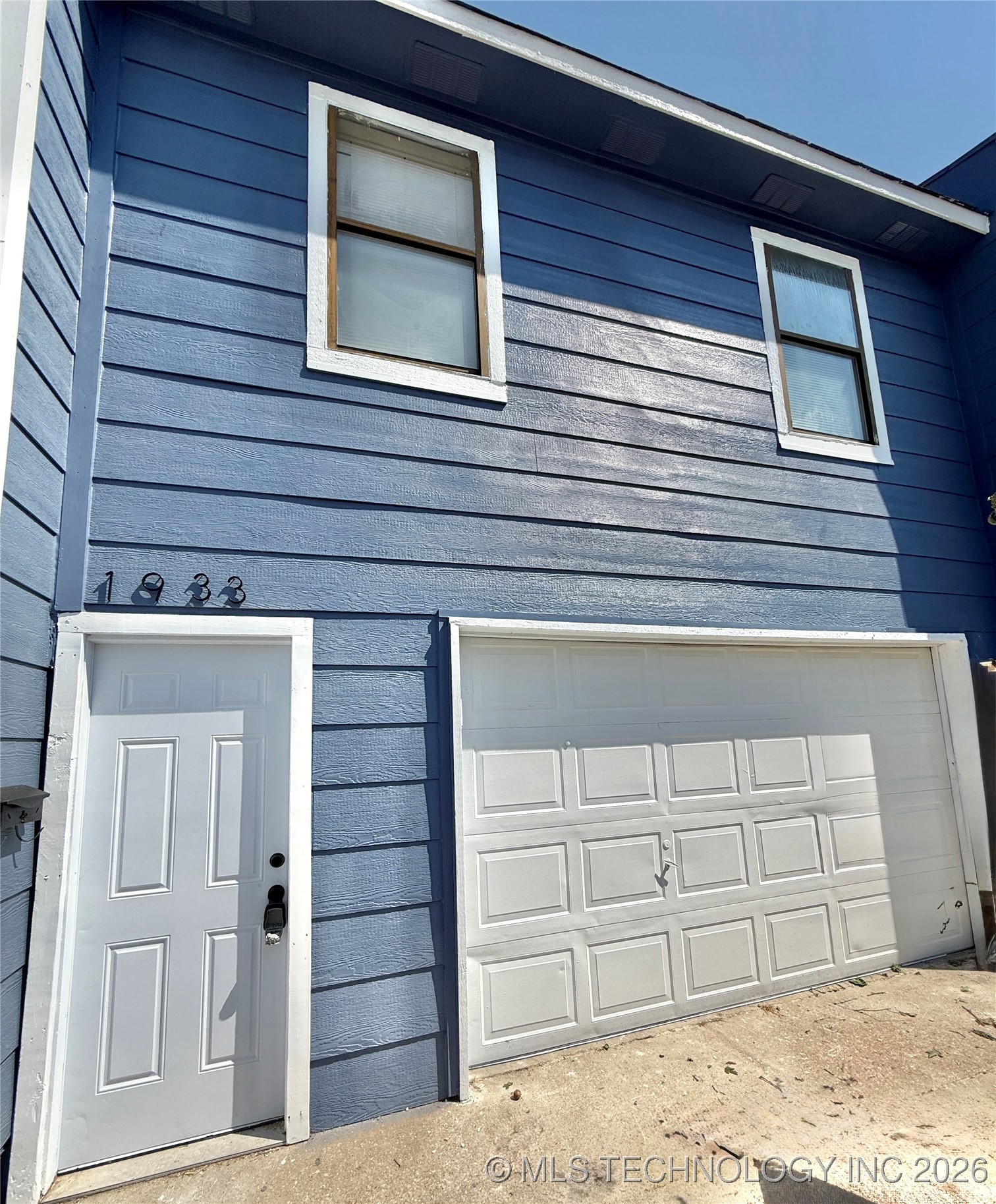 1933 Southwest Boulevard Property Photo 1