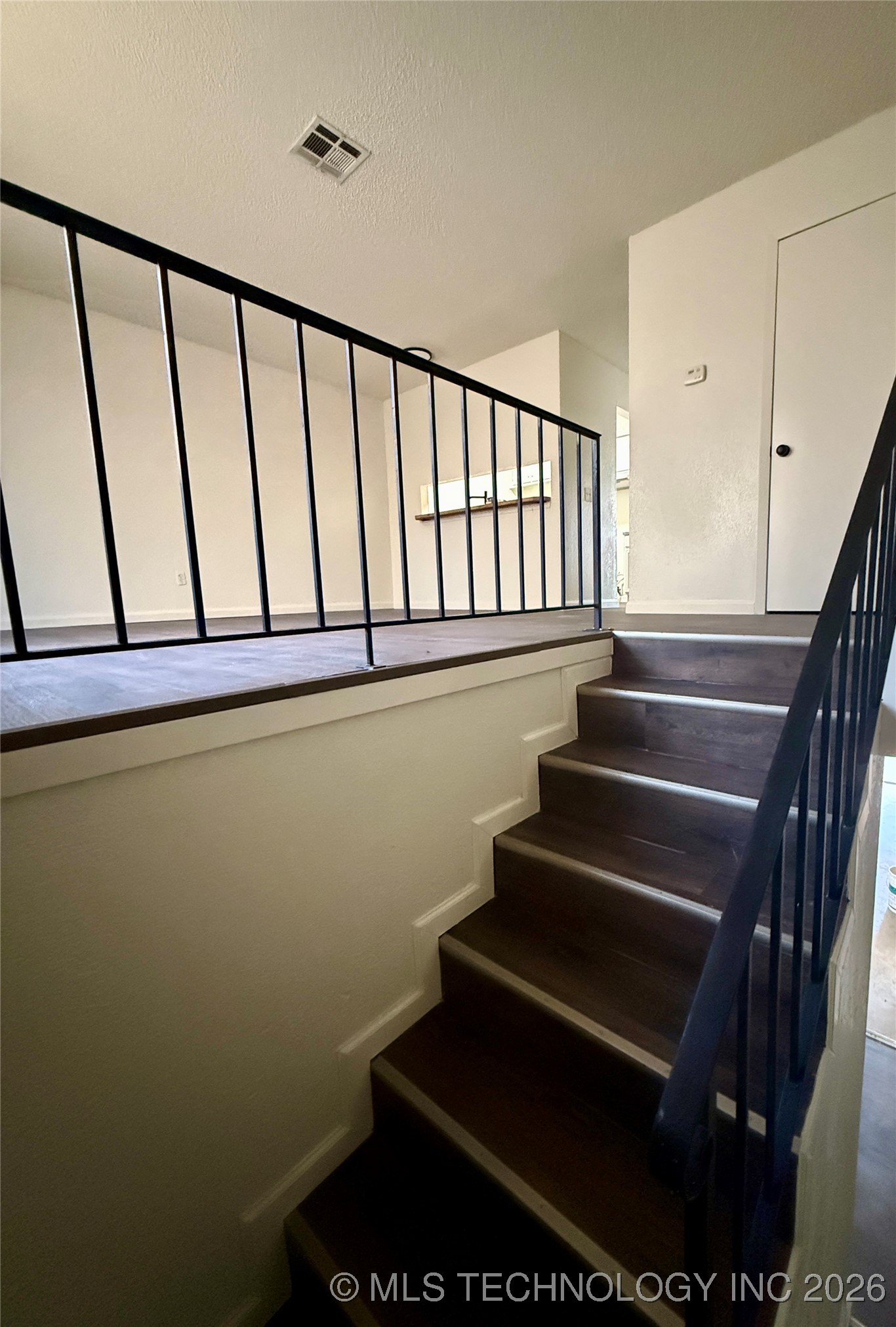 1933 Southwest Boulevard Property Photo 5