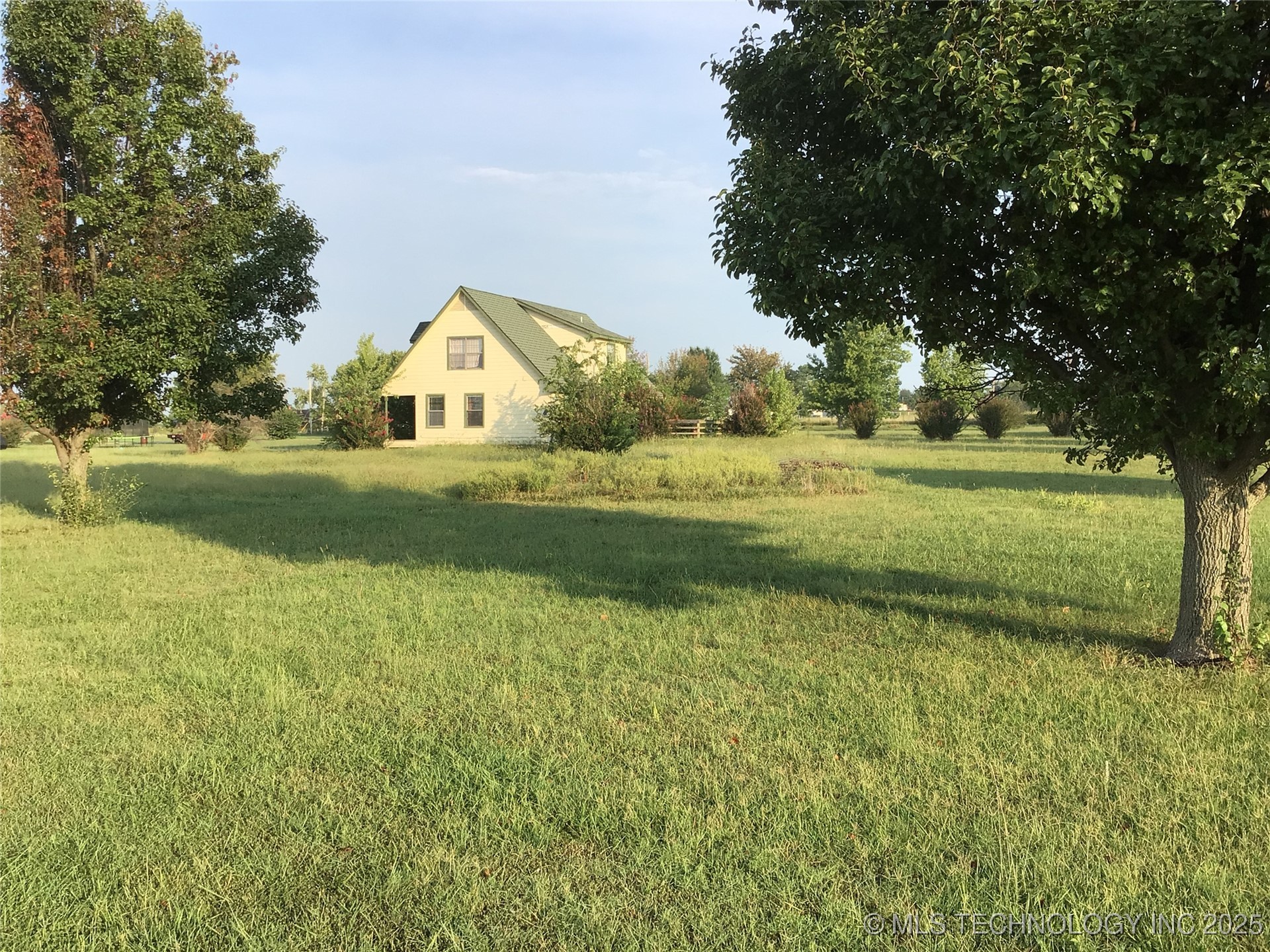 2706 N 434 Property Photo 16