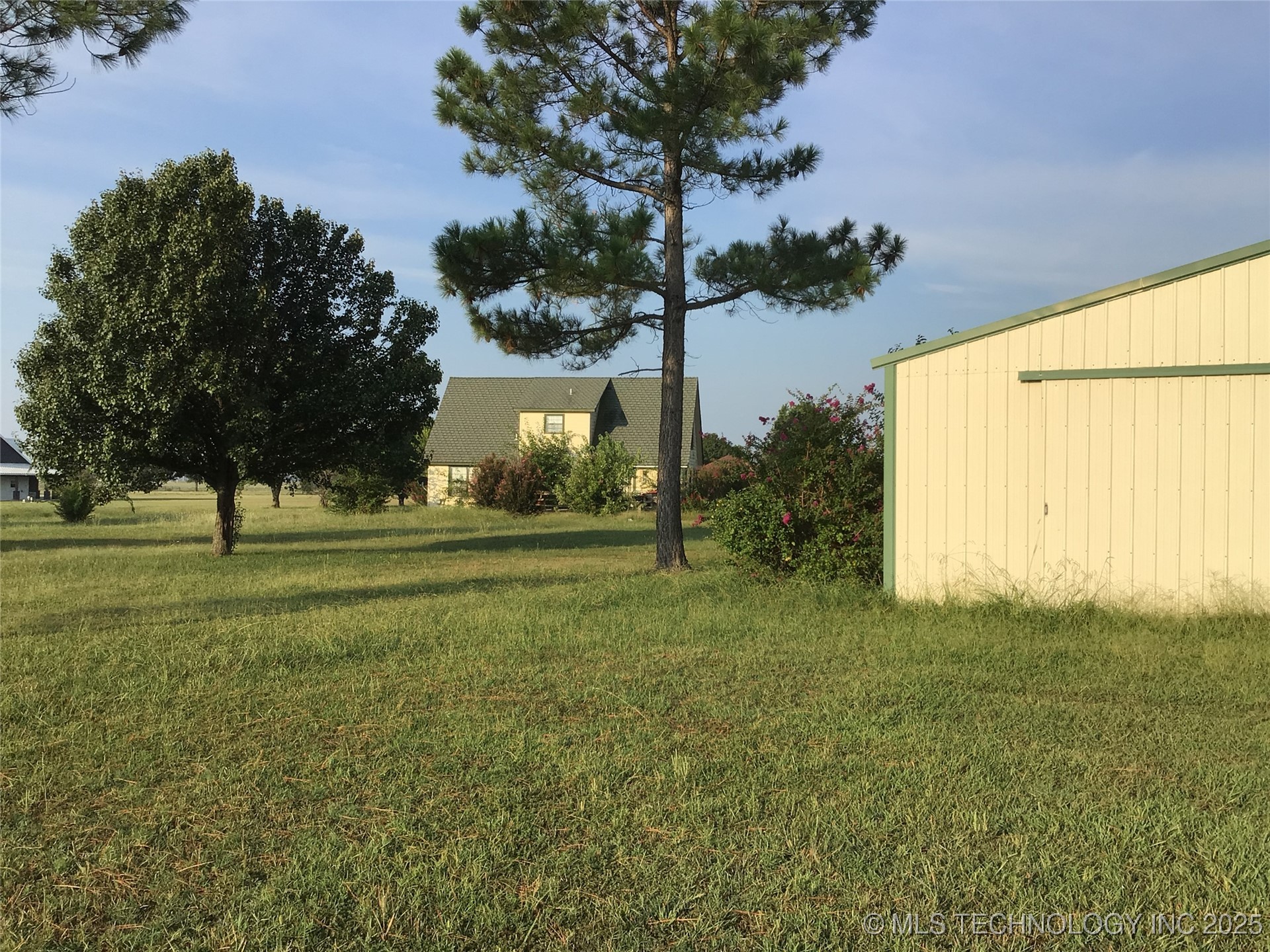 2706 N 434 Property Photo 18