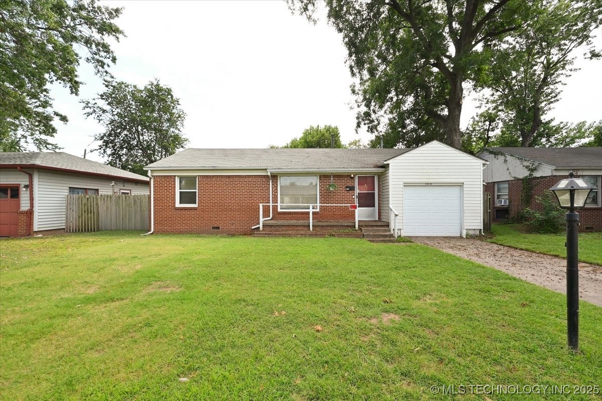 1414 E 52nd Street Property Photo 1