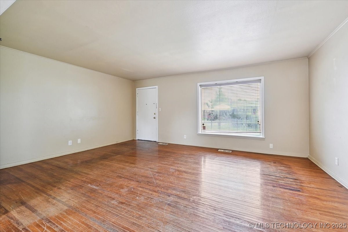 1414 E 52nd Street Property Photo 5