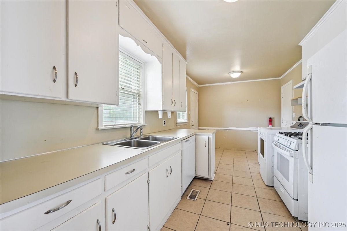 1414 E 52nd Street Property Photo 8