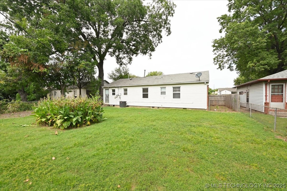 1414 E 52nd Street Property Photo 17