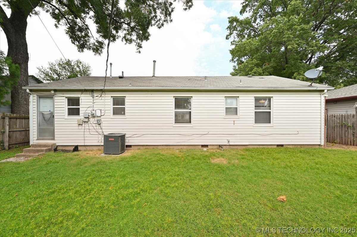 1414 E 52nd Street Property Photo 18