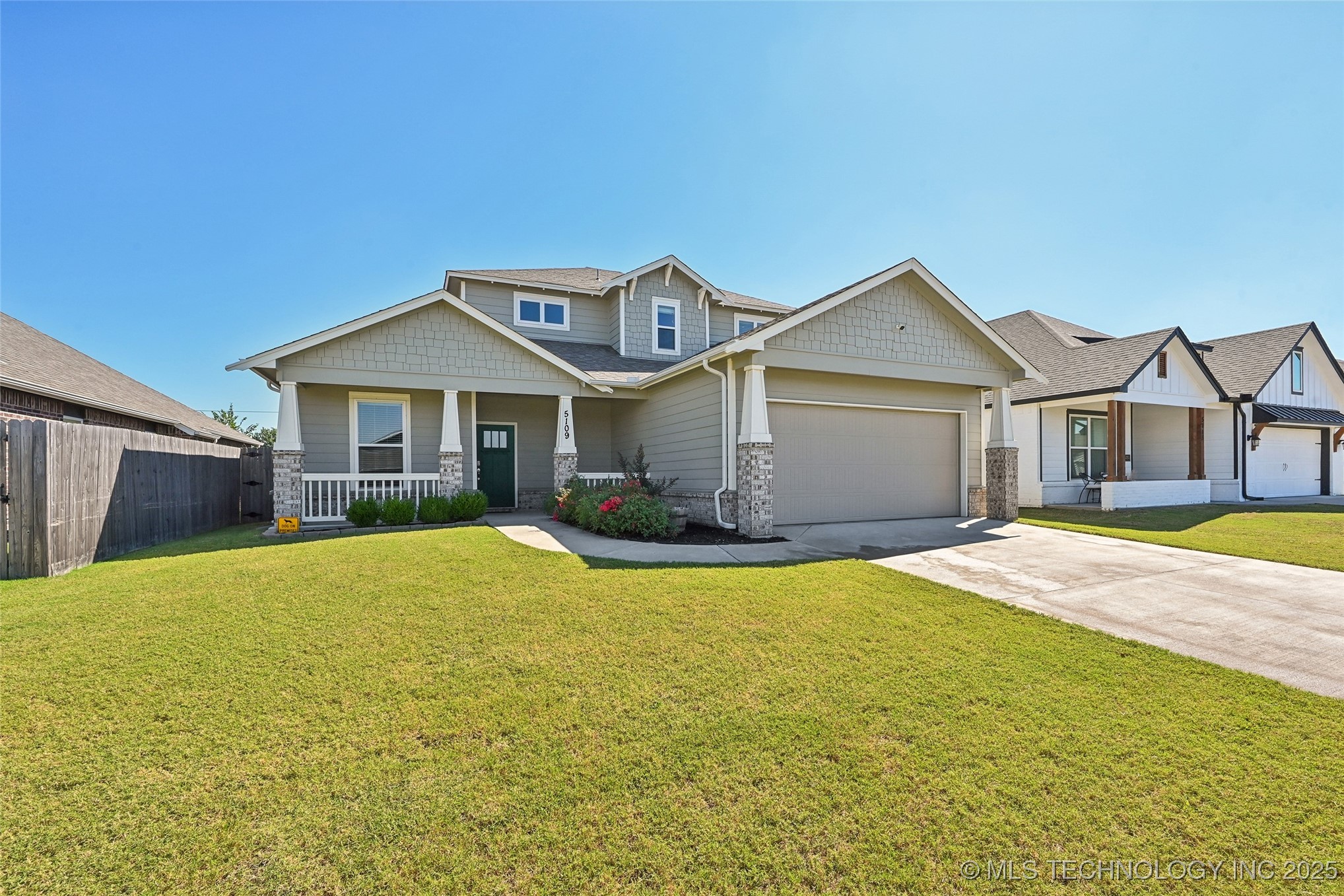 5109 S Nassau Avenue Property Photo 1