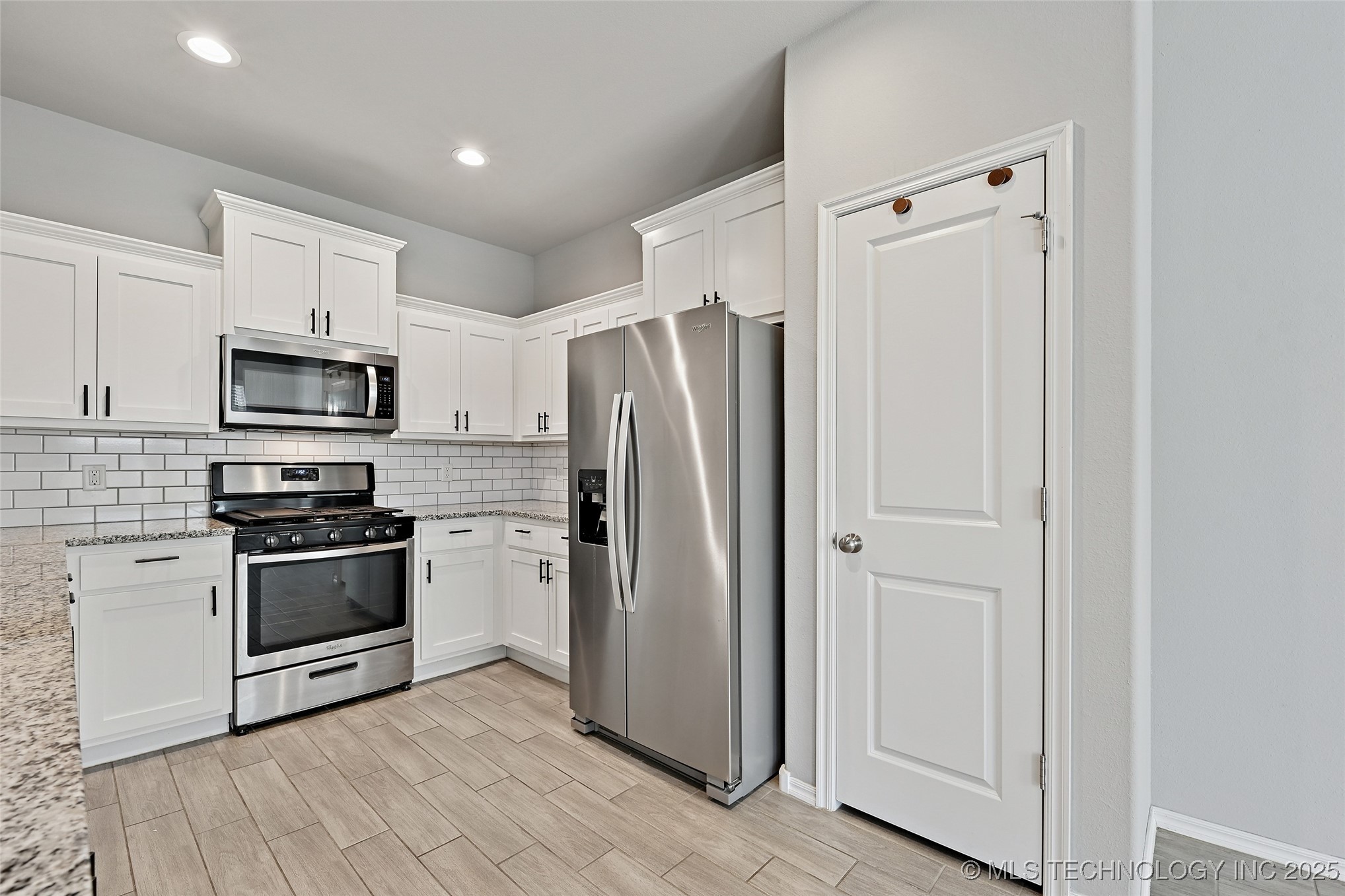 5109 S Nassau Avenue Property Photo 16