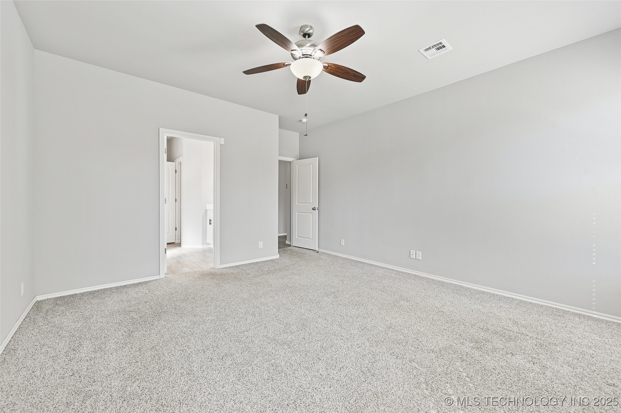 5109 S Nassau Avenue Property Photo 21