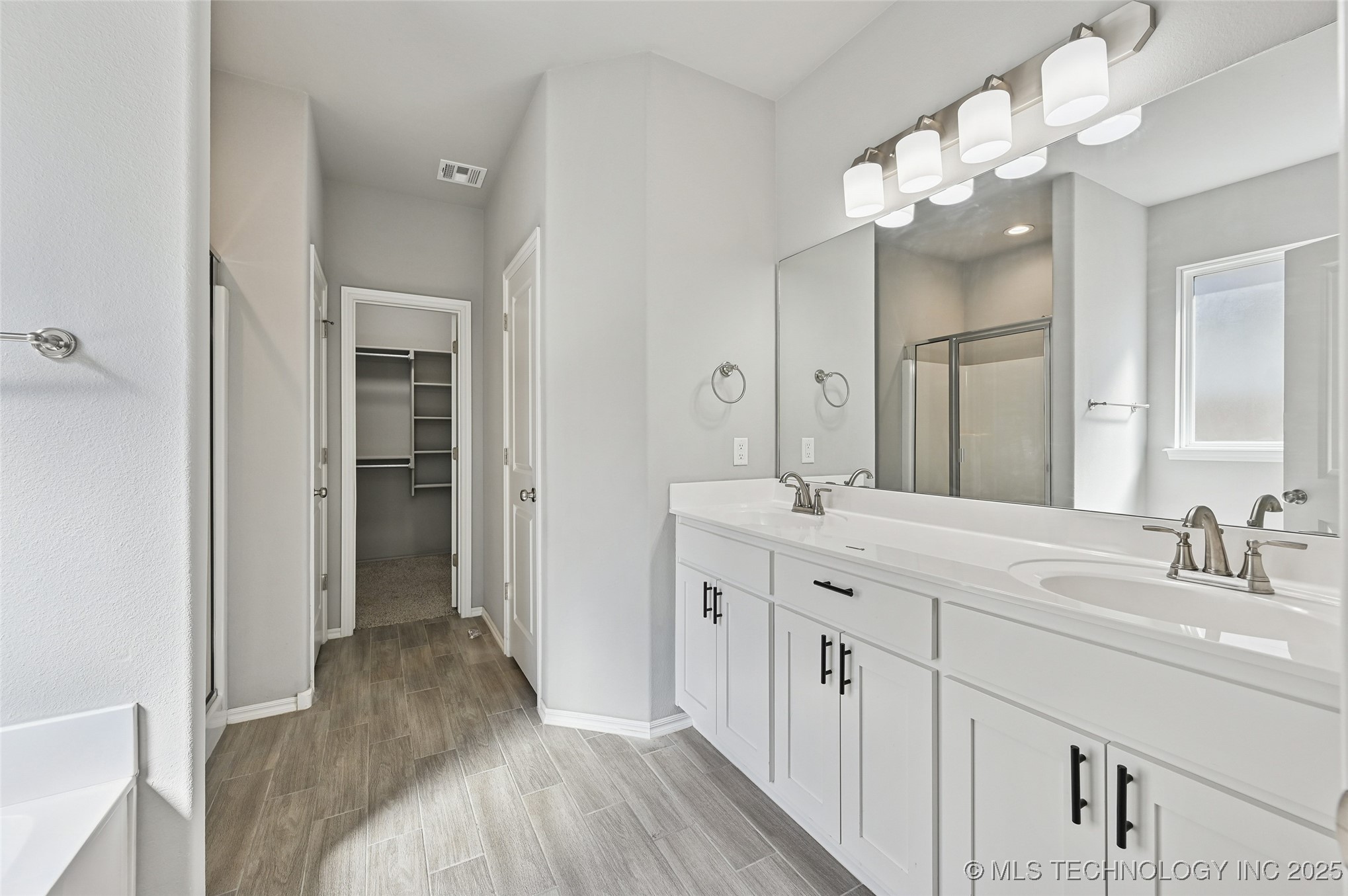 5109 S Nassau Avenue Property Photo 22