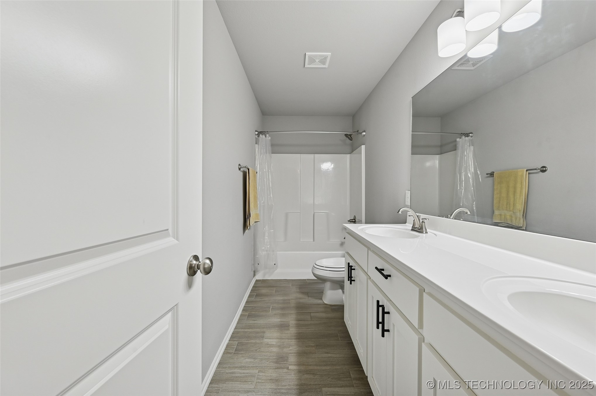 5109 S Nassau Avenue Property Photo 31