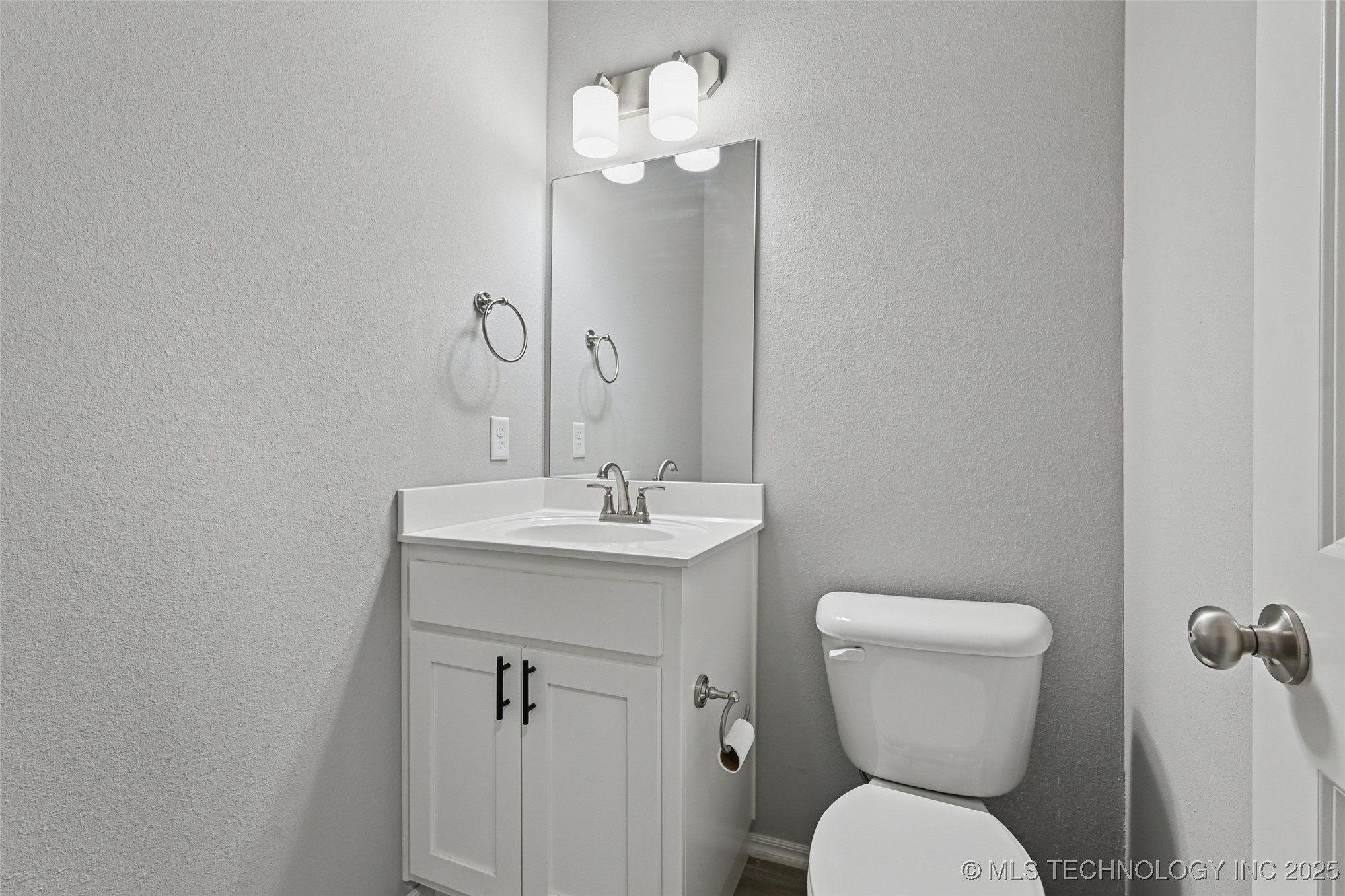 5109 S Nassau Avenue Property Photo 37