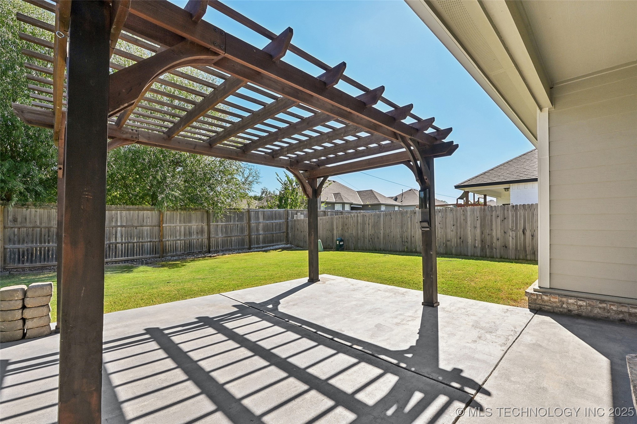 5109 S Nassau Avenue Property Photo 39