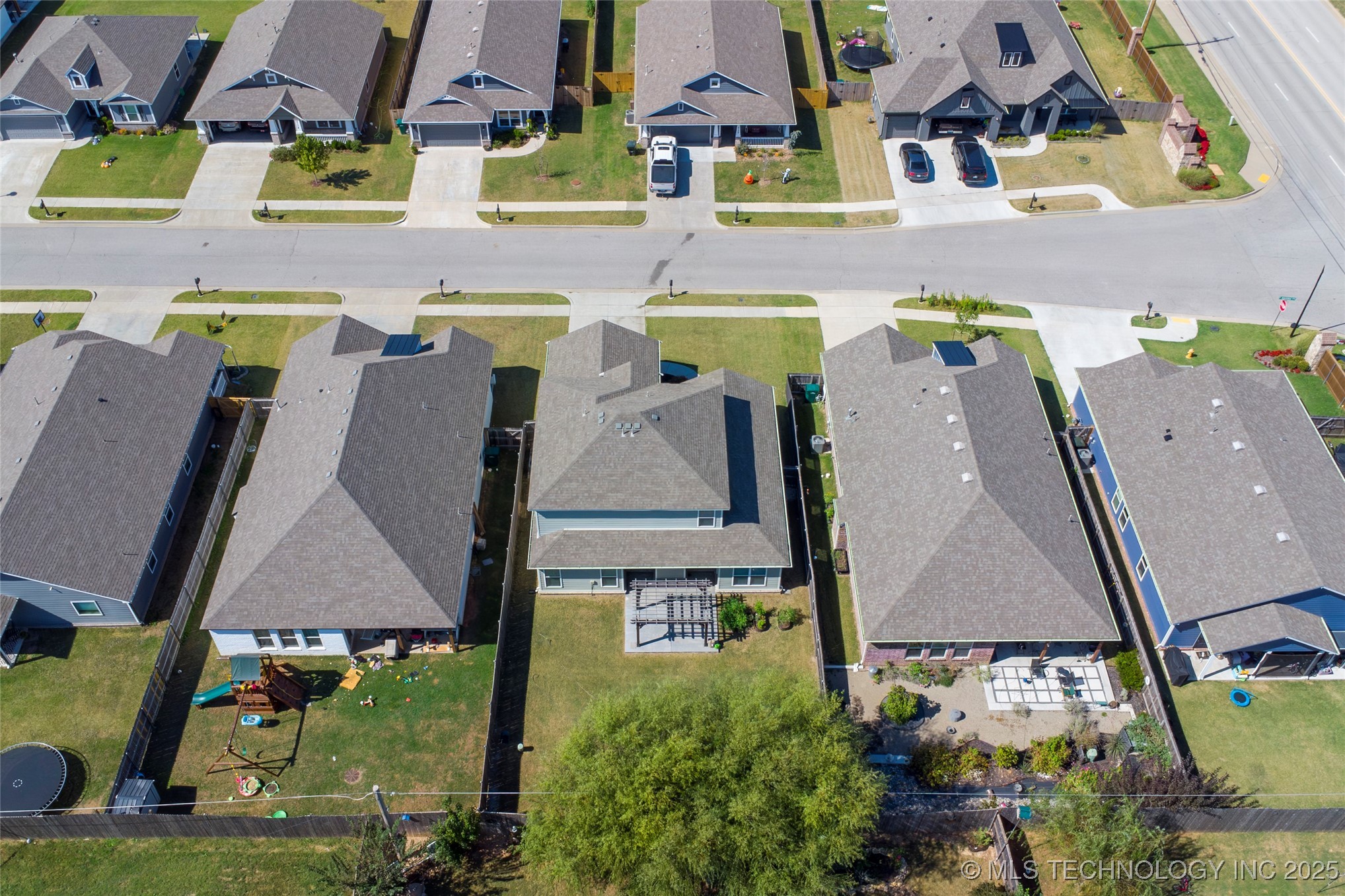 5109 S Nassau Avenue Property Photo 47