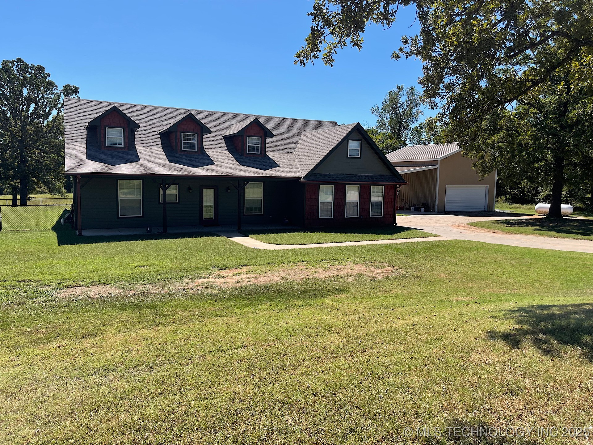 9505 S Rose Road Property Photo 3