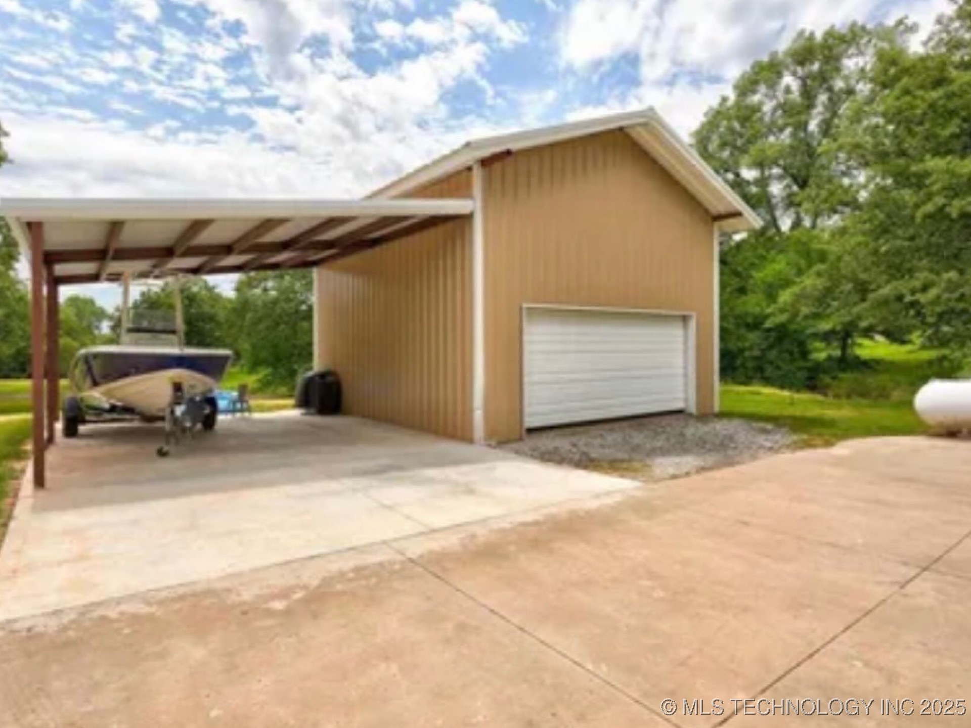 9505 S Rose Road Property Photo 6