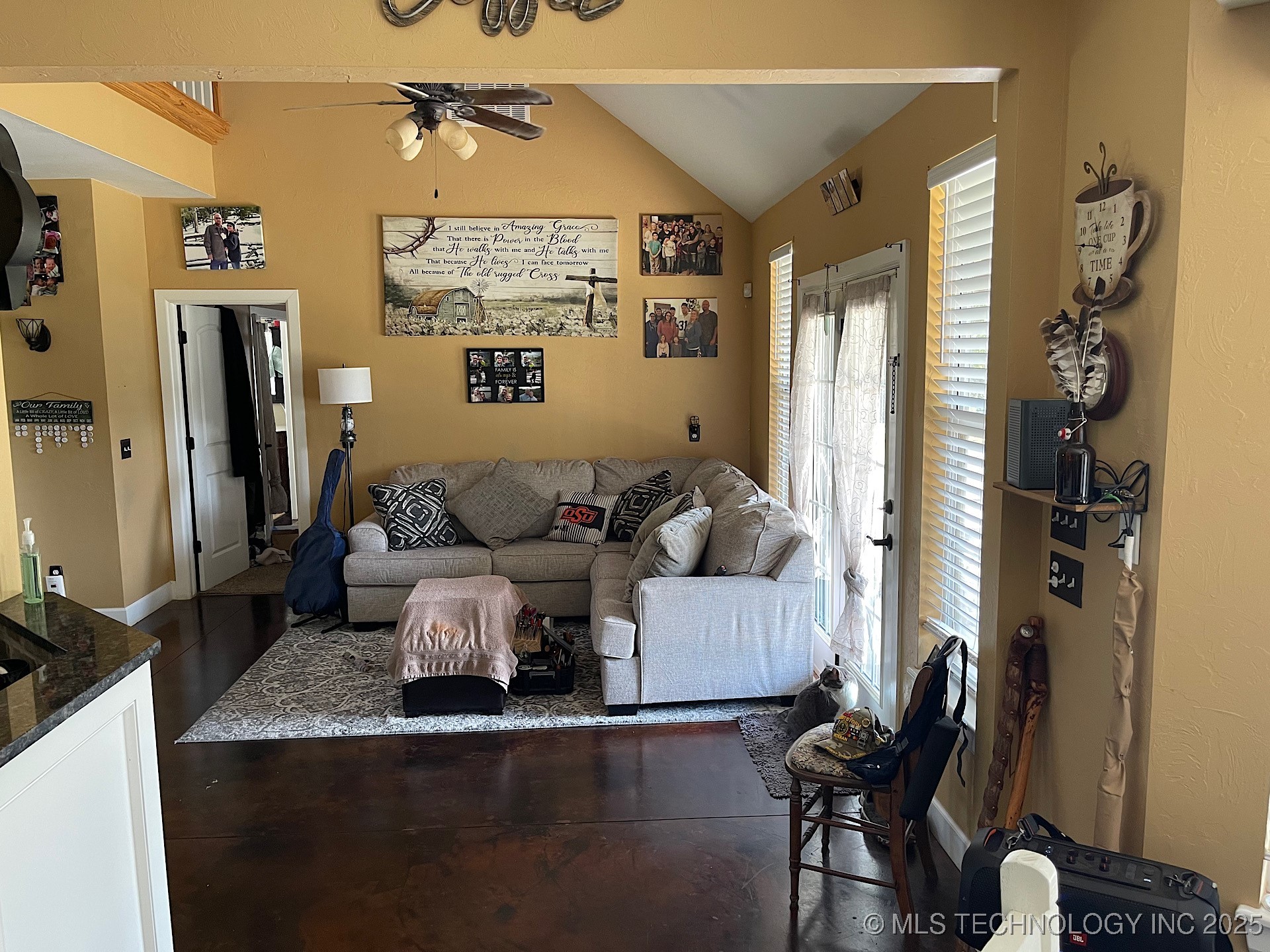 9505 S Rose Road Property Photo 11