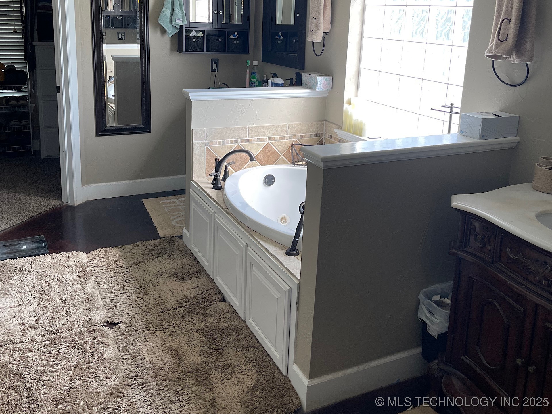 9505 S Rose Road Property Photo 32