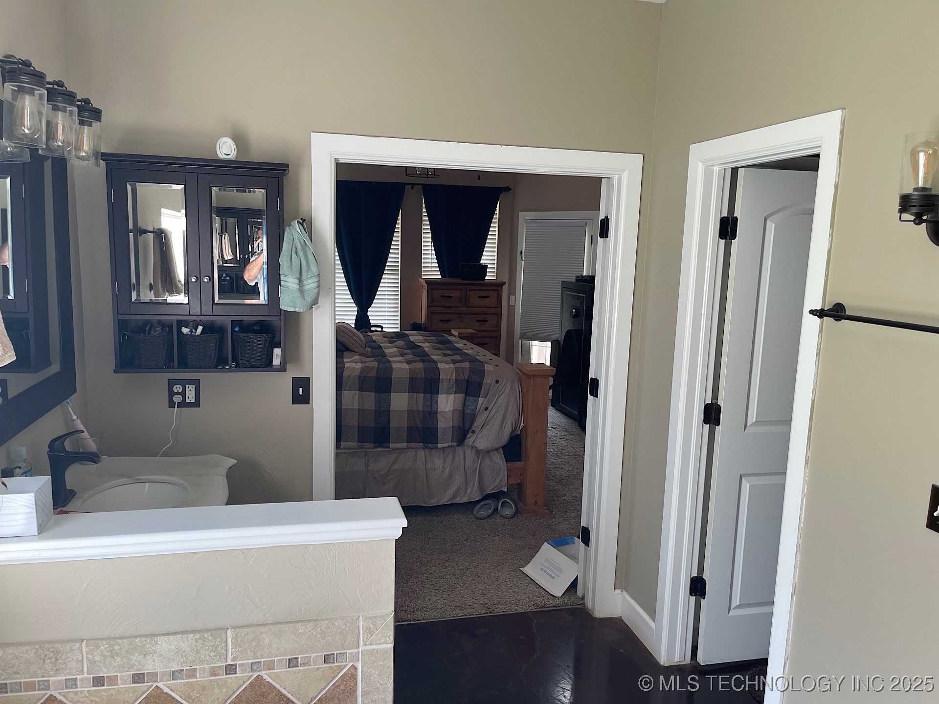 9505 S Rose Road Property Photo 36