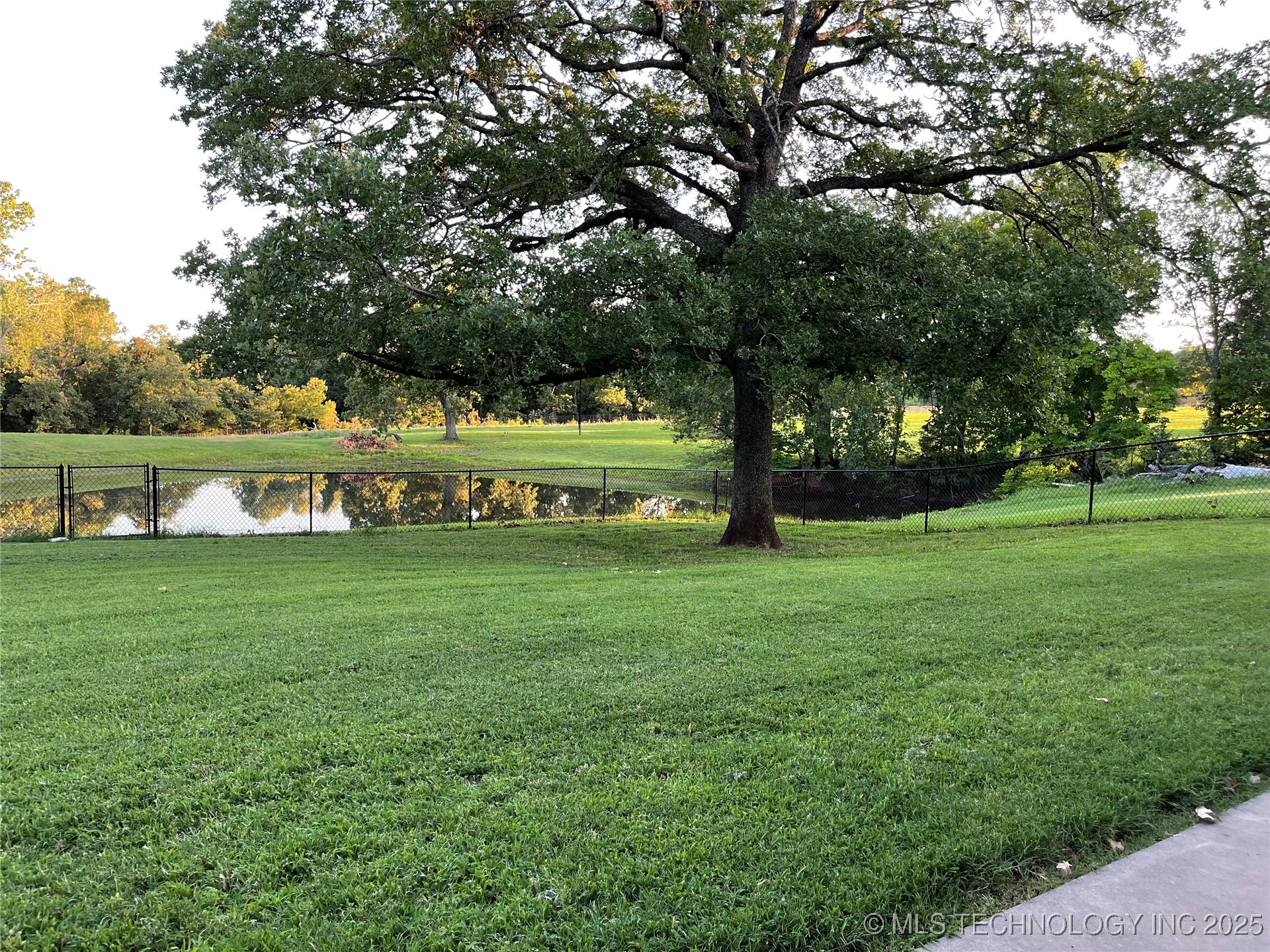 9505 S Rose Road Property Photo 68