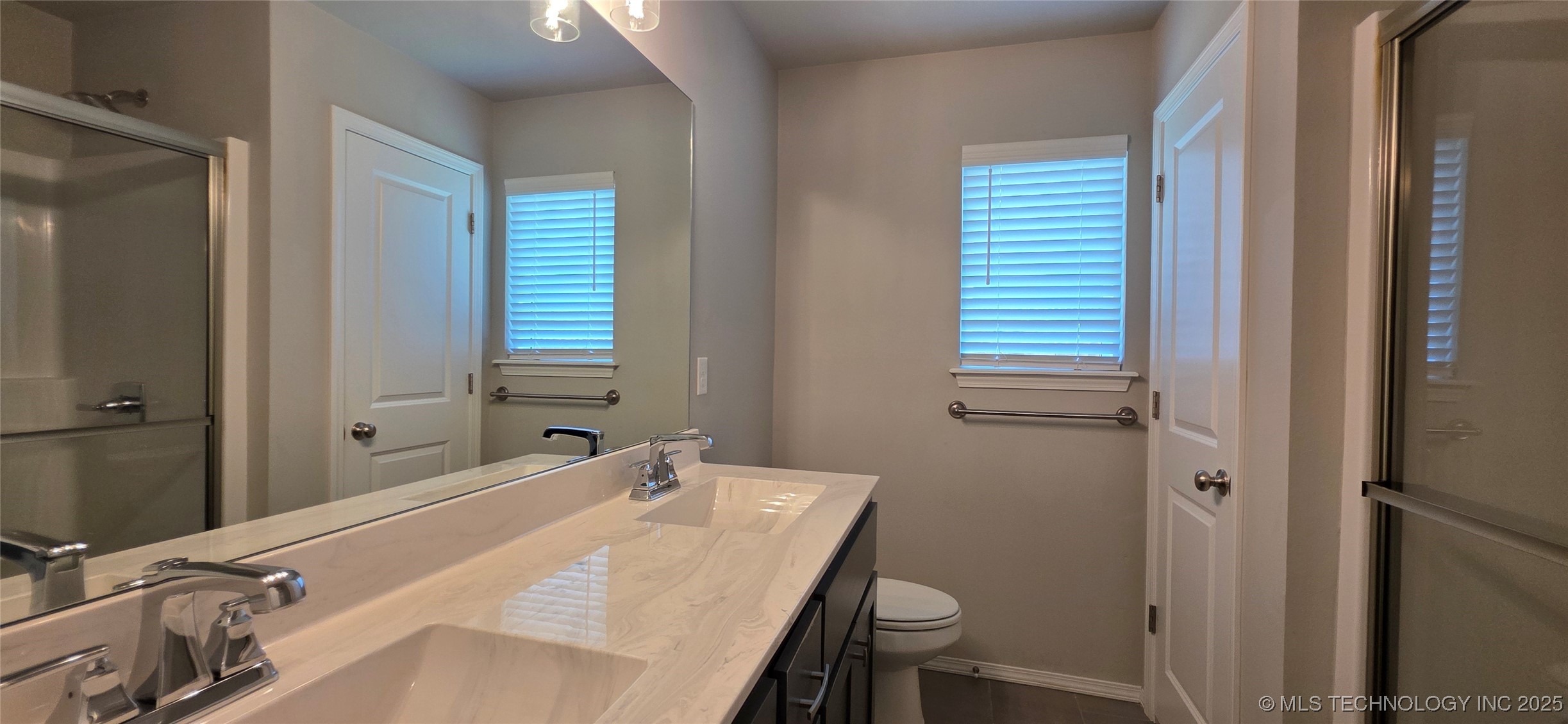 1502 E Utica Place Property Photo 28