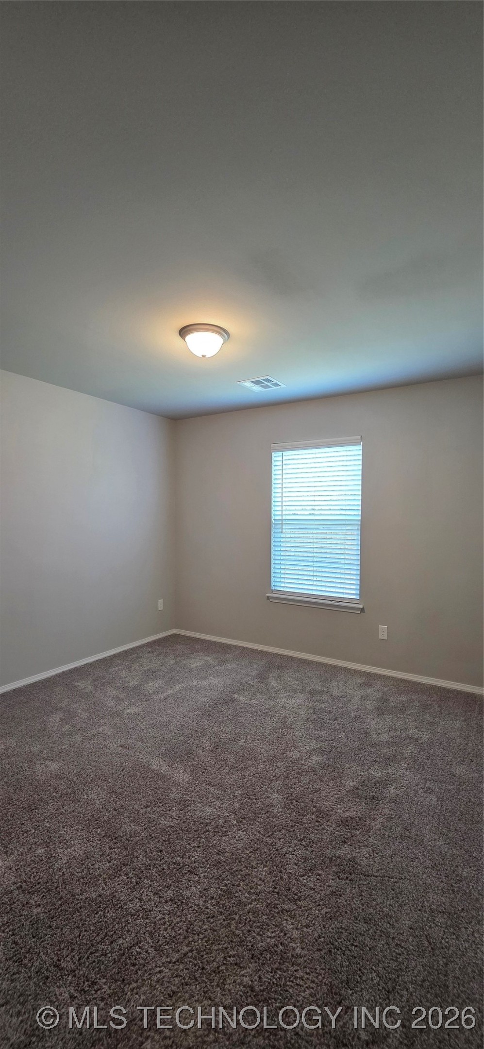 1502 E Utica Place Property Photo 33