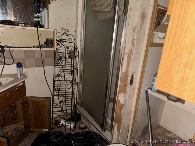 11631 S 587 Road Property Photo 2