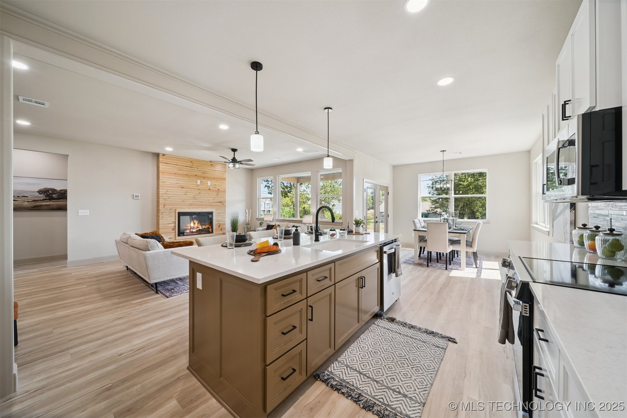 1837 N Troost Avenue Property Photo 3