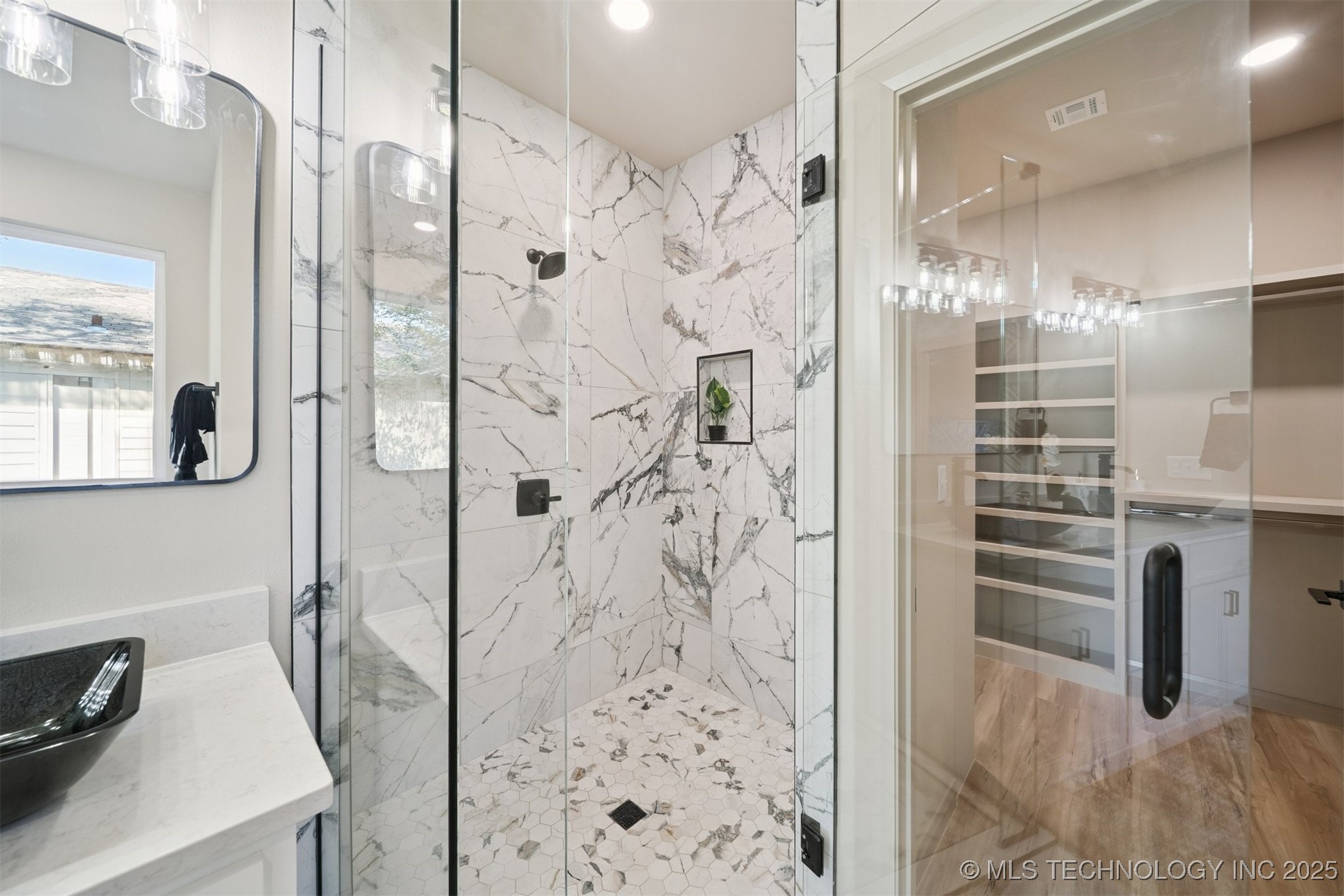 1837 N Troost Avenue Property Photo 28