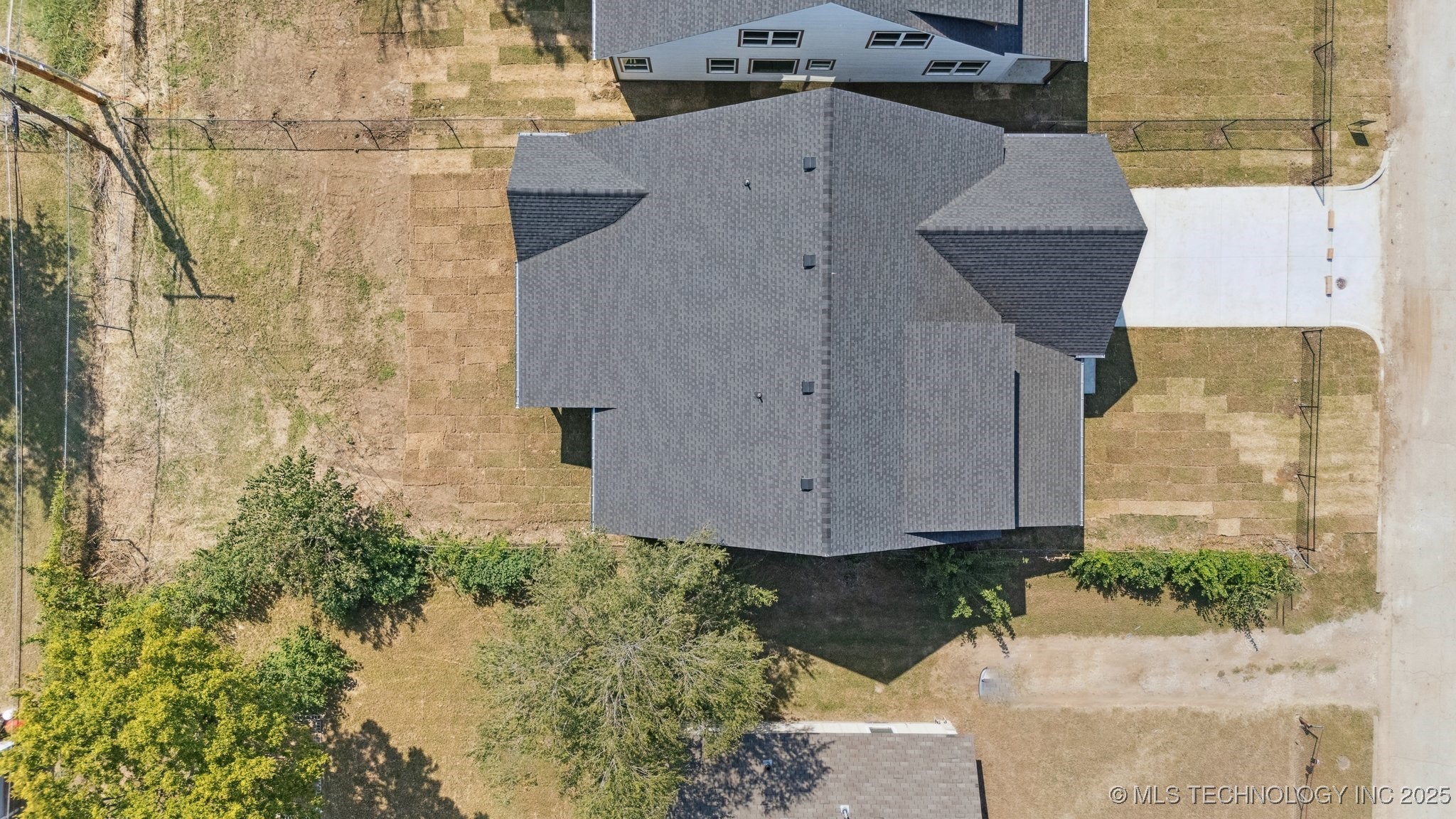 1837 N Troost Avenue Property Photo 47